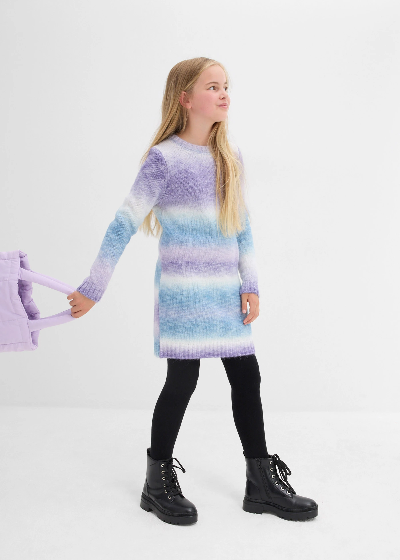 Robe en maille tie & dye • parme-écru rayé • Boutique bonprix