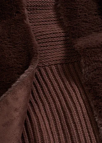 Gilet sans manches en tissu peluche • marron foncé • Boutique bonprix