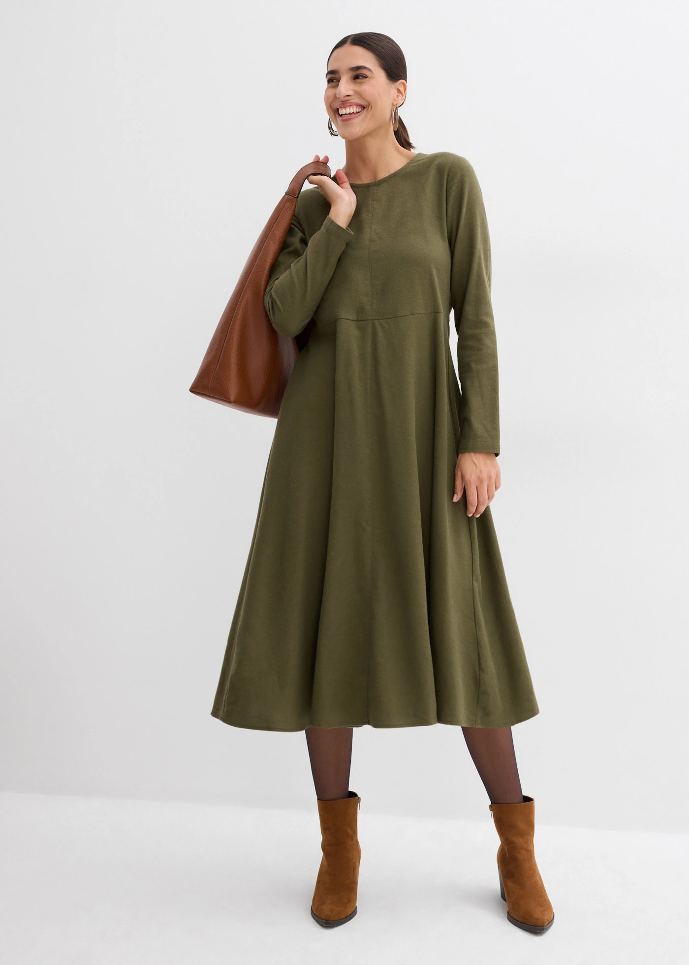 Rochie din flanel subțire 100% din bumbac • oliv închis • magazin bonprix