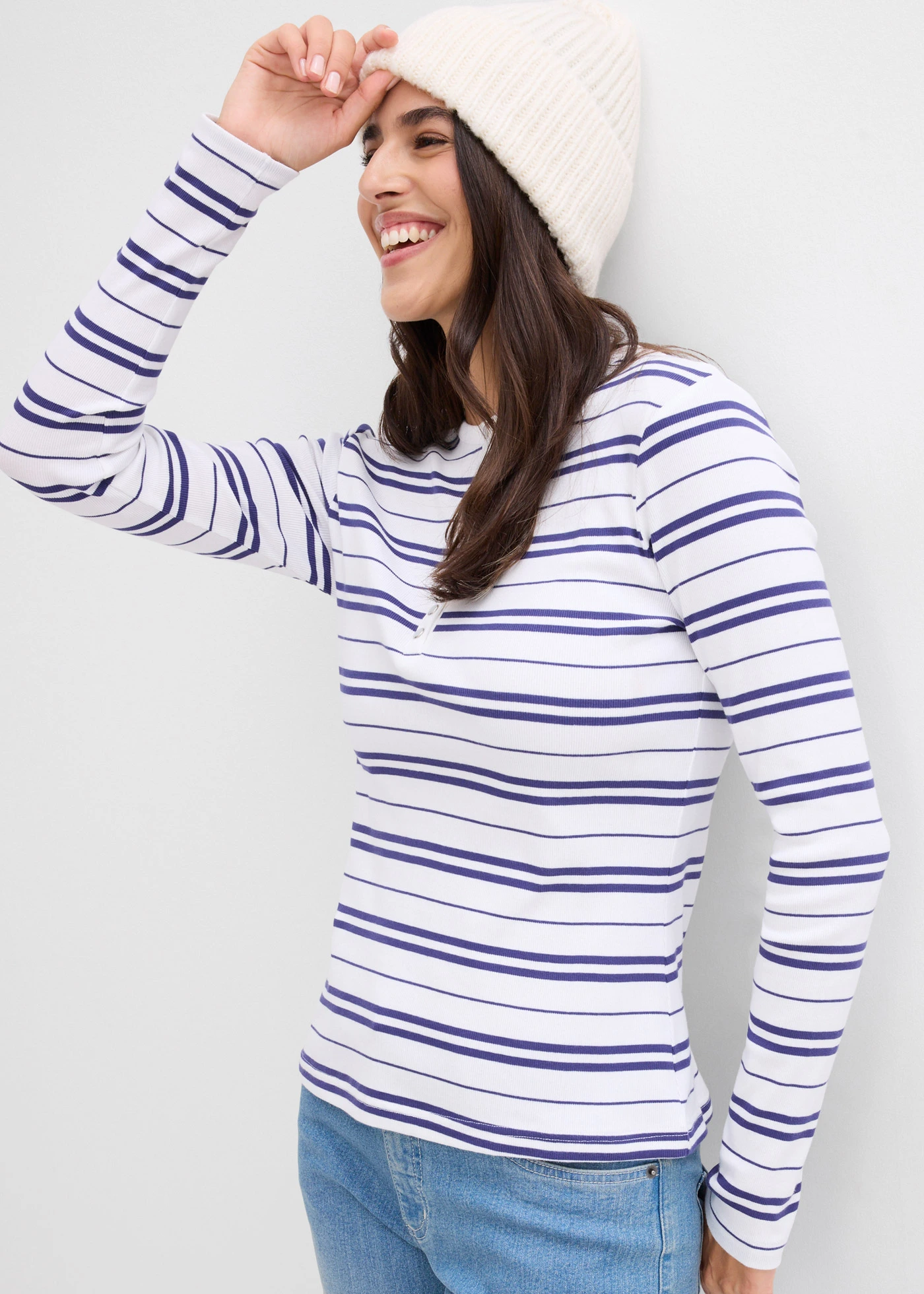 T-shirt manches longues en coton côtelé extensible • blanc uni + blanc-bleu violet rayé • Boutique bonprix