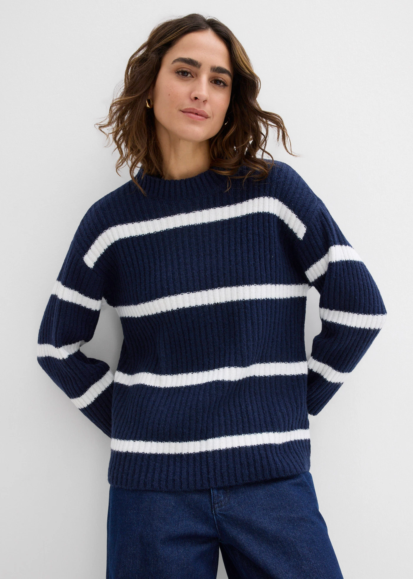 Oversized trui met wol • donkerblauw - wolwit horizontaal gestreept • bonprix online shop