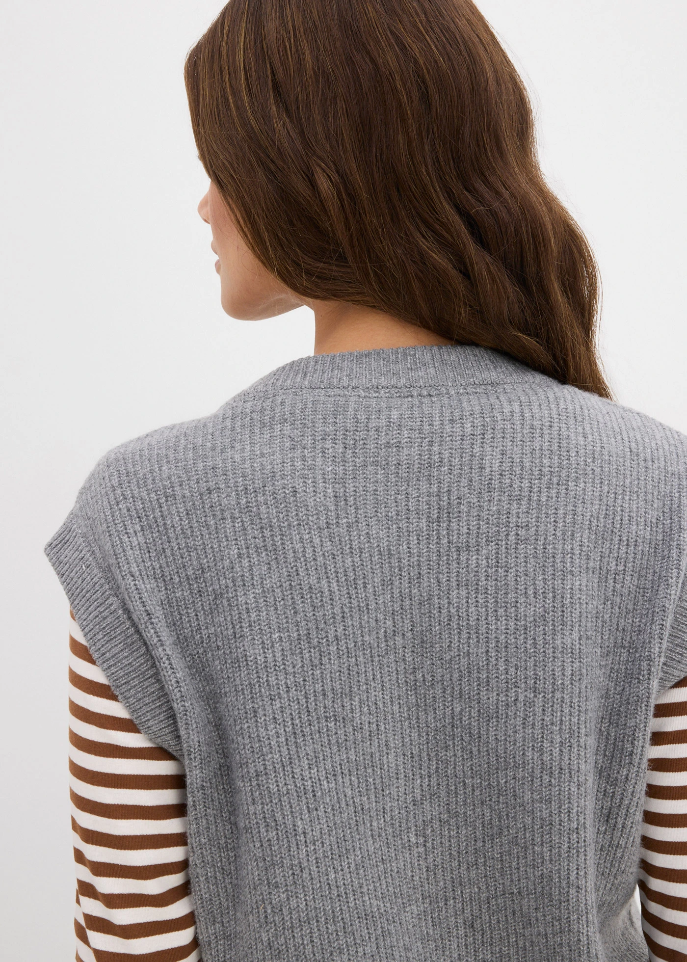 Kamizelka z grubej dzianiny • szary melanż • sklep bonprix