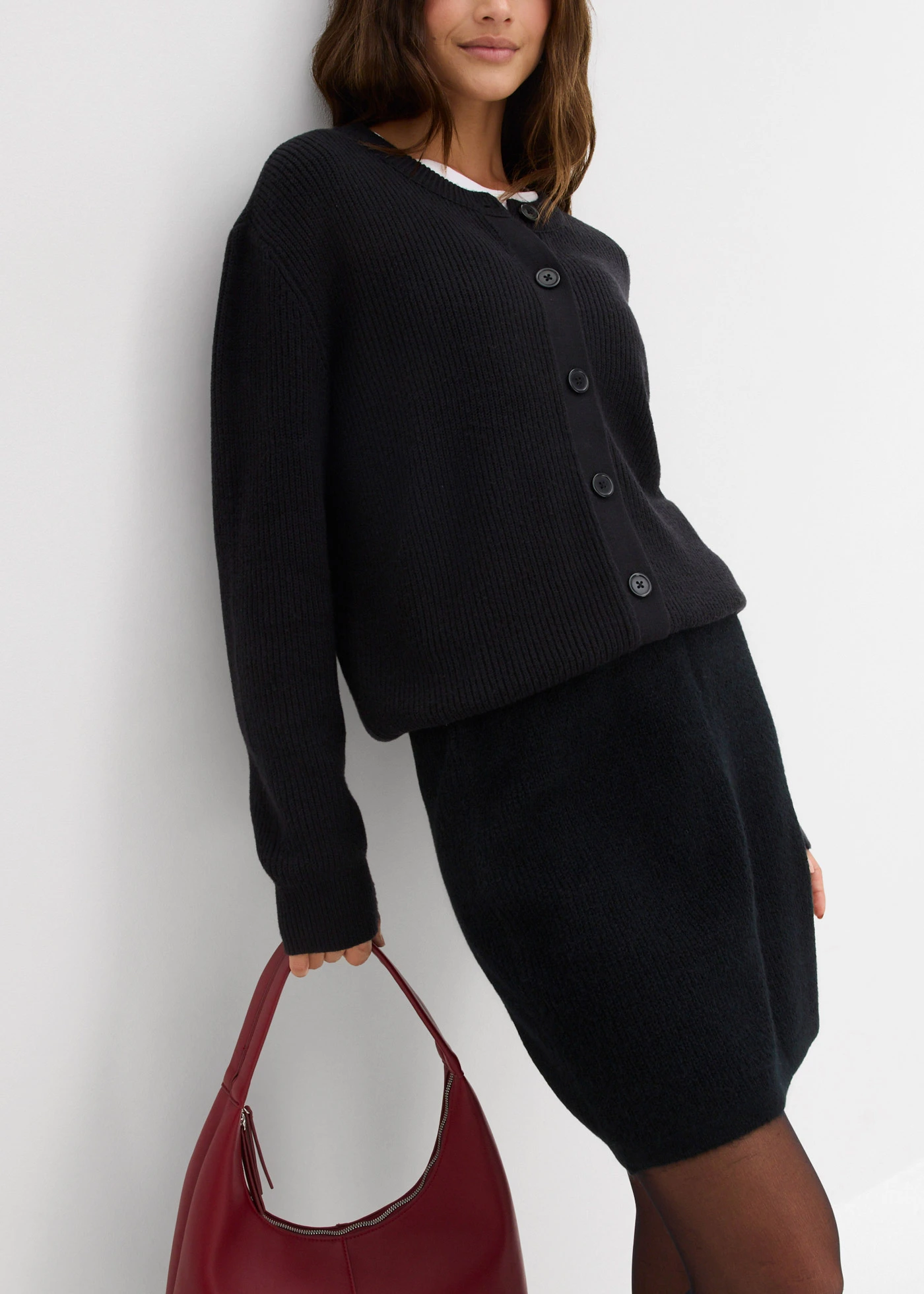 Pletená sukňa, krátka • čierna • obchod bonprix