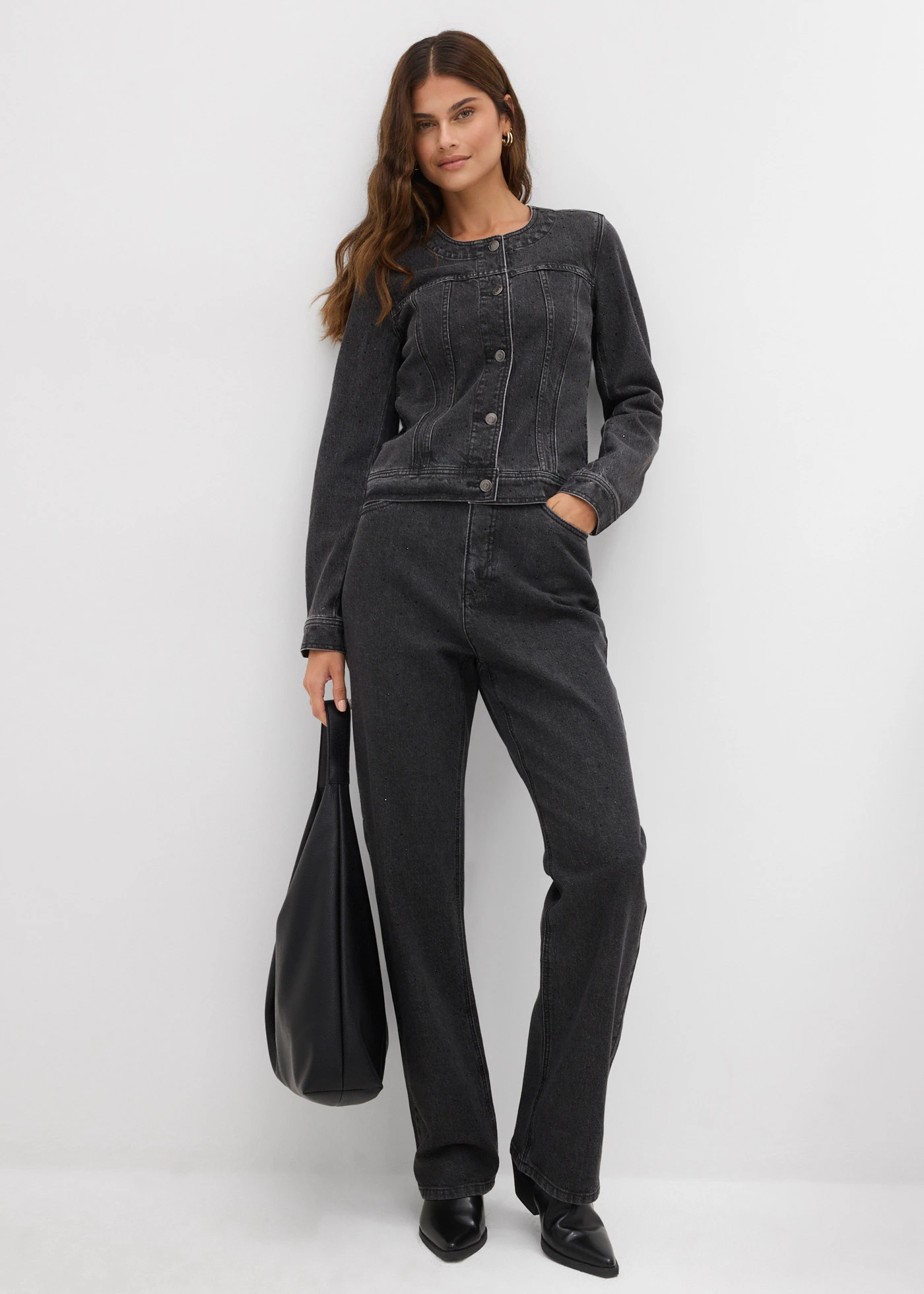 Džínová bunda se štrasovými kamínky • tmavě šedý denim • bonprix obchod