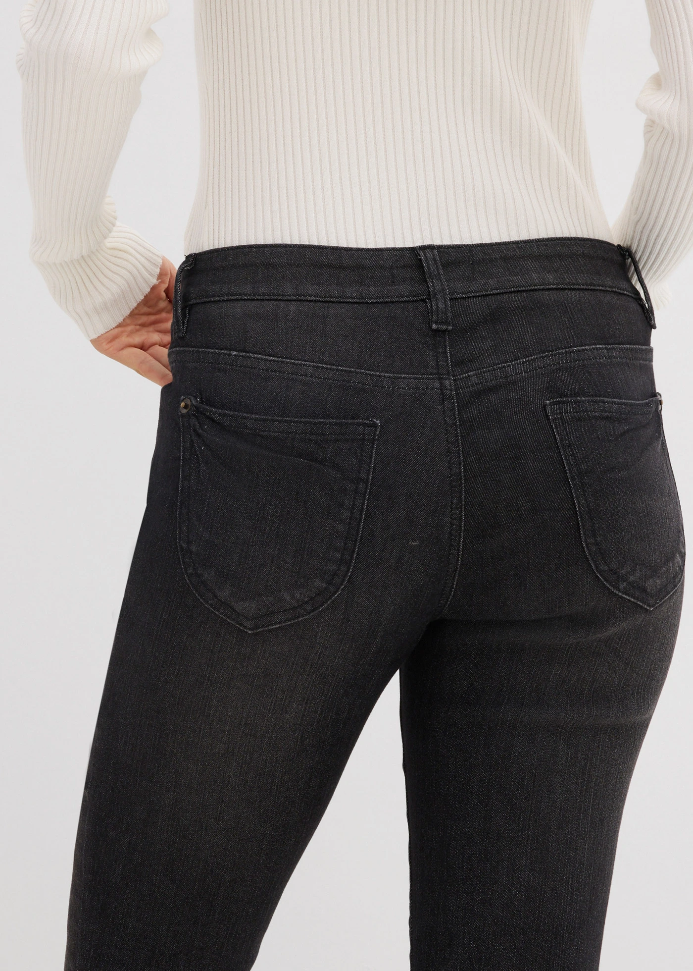 Dżinsy ze stretchem straight, mid waist • czarny denim • sklep bonprix