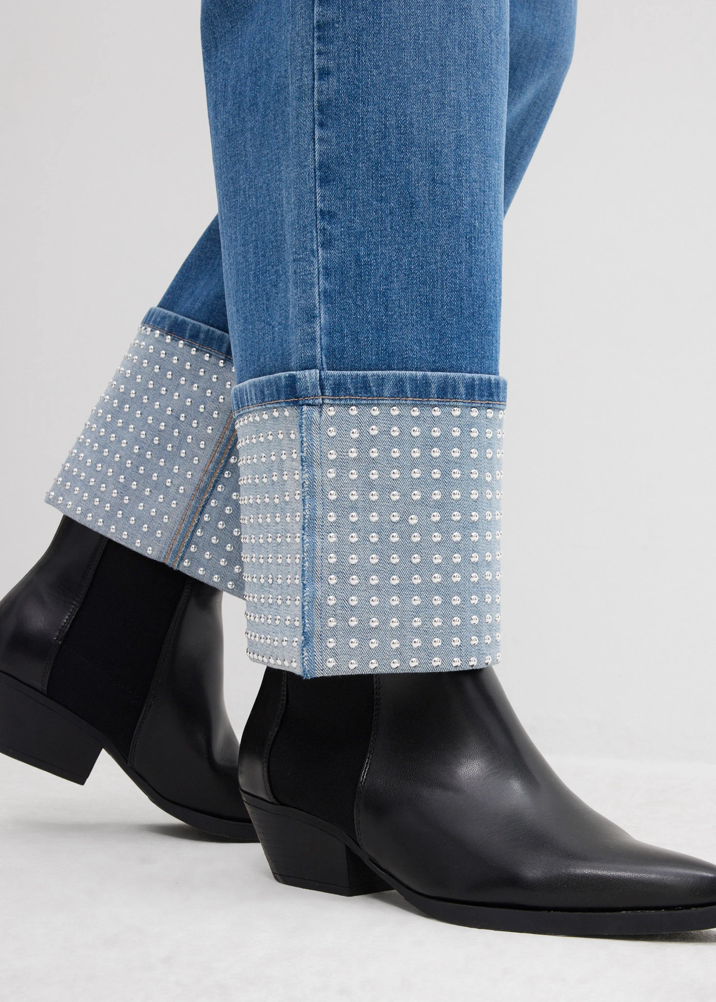 Straight farmer, High Waist, felhajtható szárral • középkék denim, használt hatású • bonprix áruház