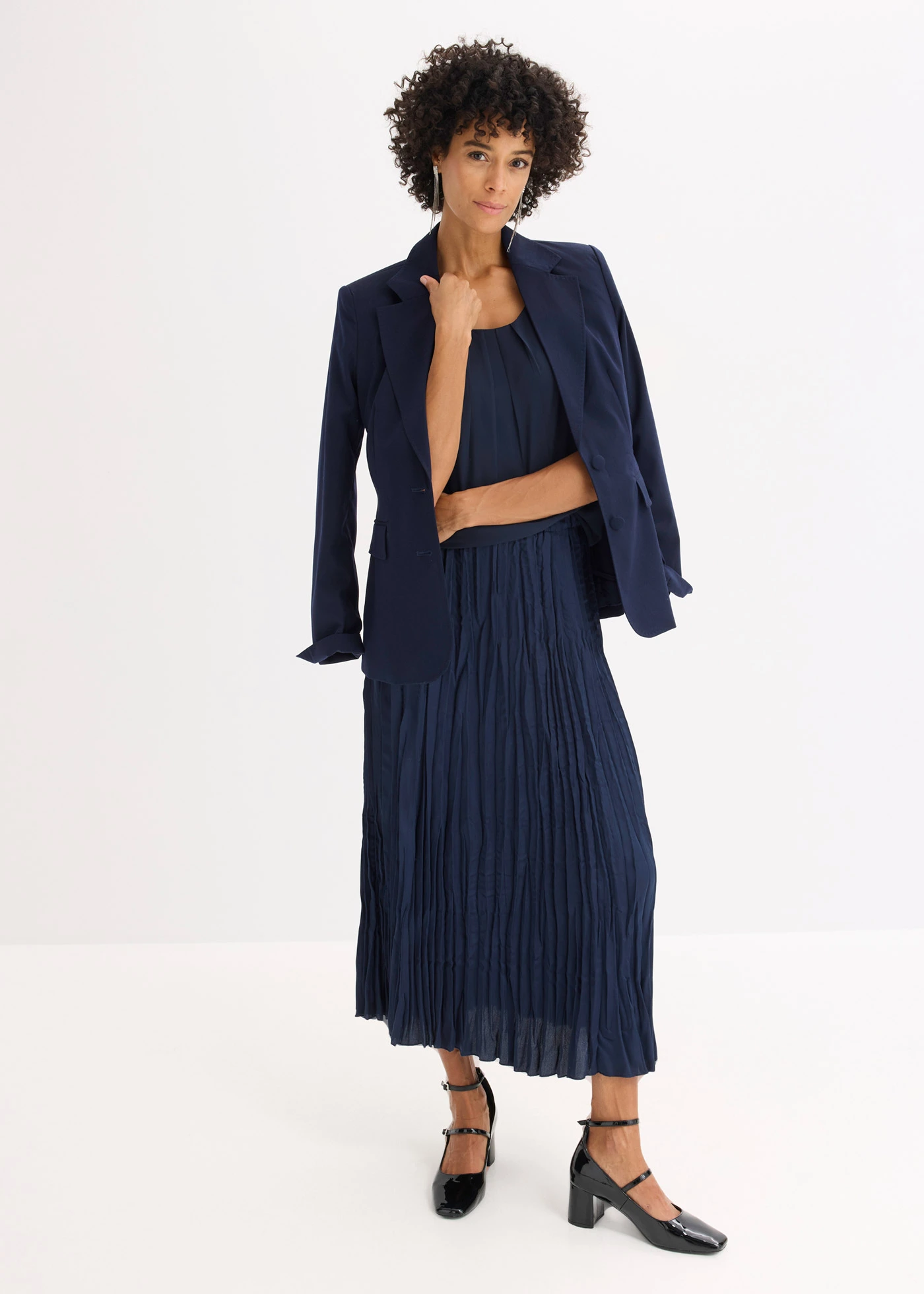 Jupe longue en satin froissé • bleu foncé • Boutique bonprix