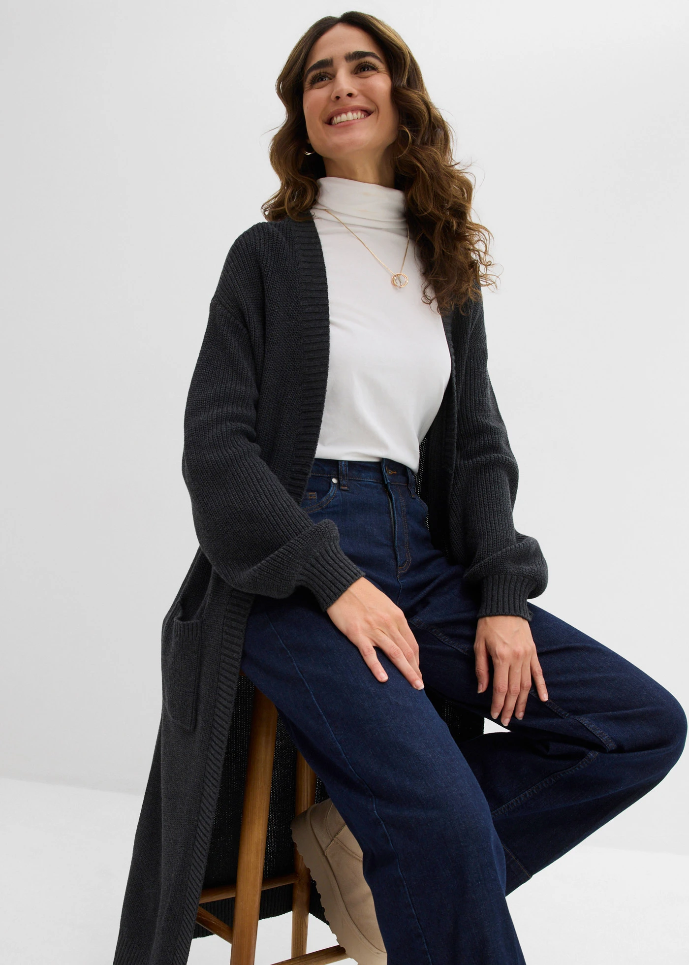 Dlouhý pletený kabátek se spadlými rameny • antracitový melír • bonprix obchod