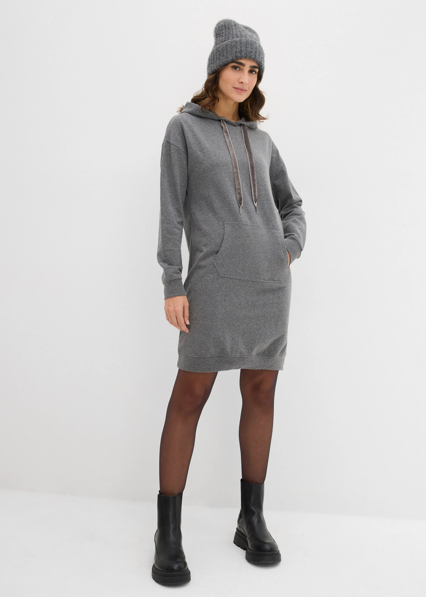 Rochie mini din tricot • gri melanj • magazin bonprix