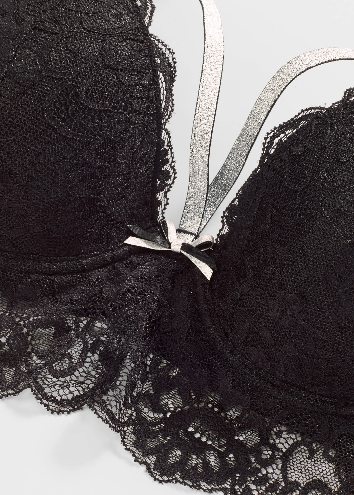 Előformázott melltartó fényes vállpántokkal • fekete/ezüstszín • bonprix áruház