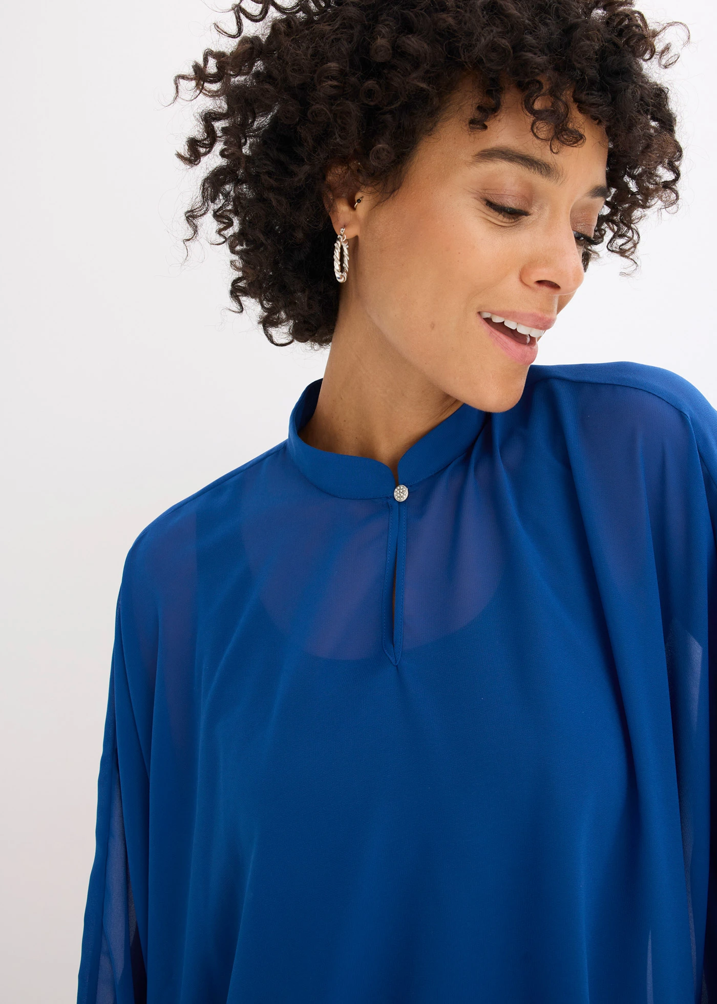 Tuniek van chiffon • gentiaanblauw • bonprix online shop