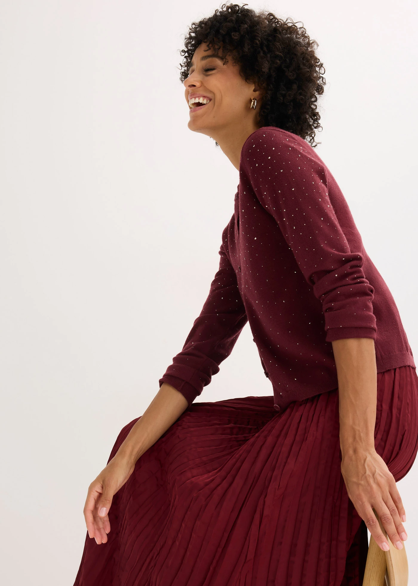 Gilet en maille avec strass • rouge érable • Boutique bonprix