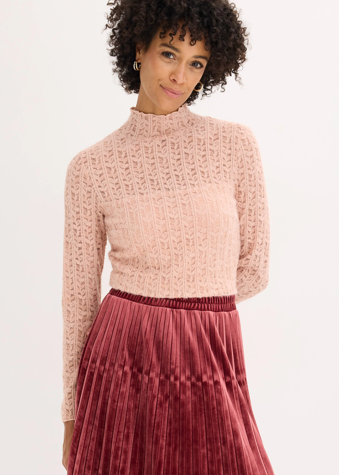 T-shirt col roulé en dentelle • rose vintage • Boutique bonprix