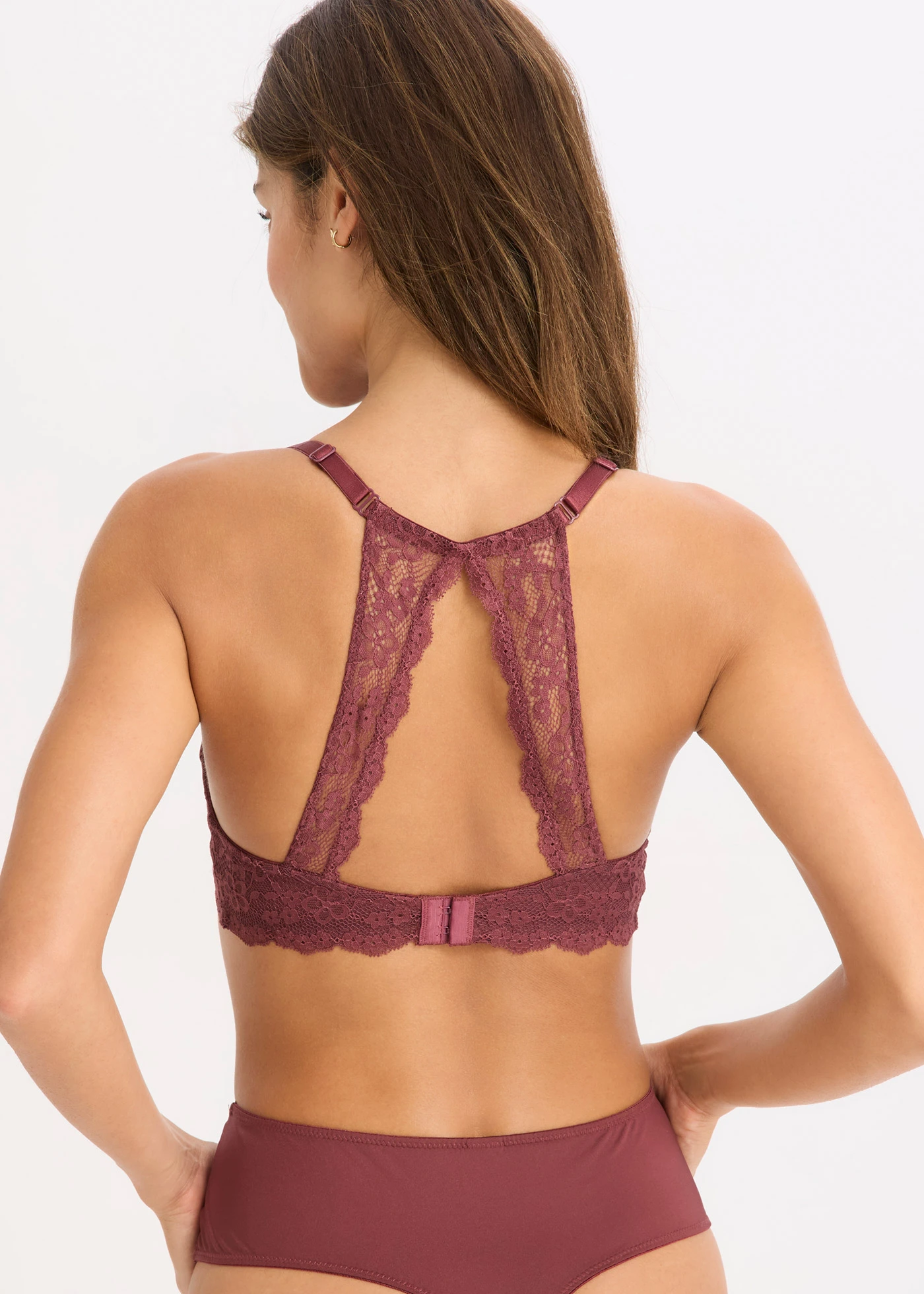 Soutien-gorge à coques et dos nageur en dentelle • bordeaux • Boutique bonprix
