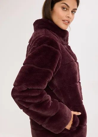Kabát z umělé kožešiny • vínová • bonprix obchod