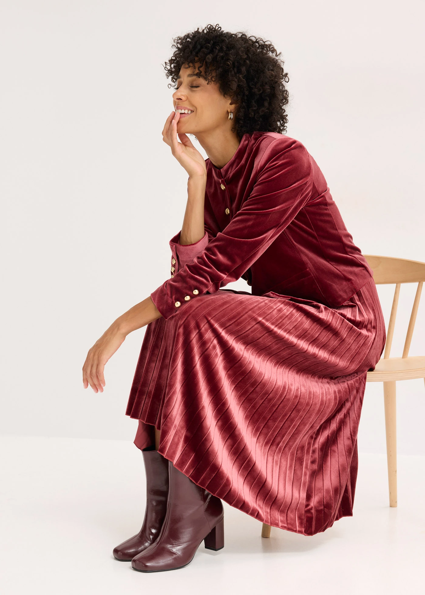 Fluwelen jas • robijnrood • bonprix online shop