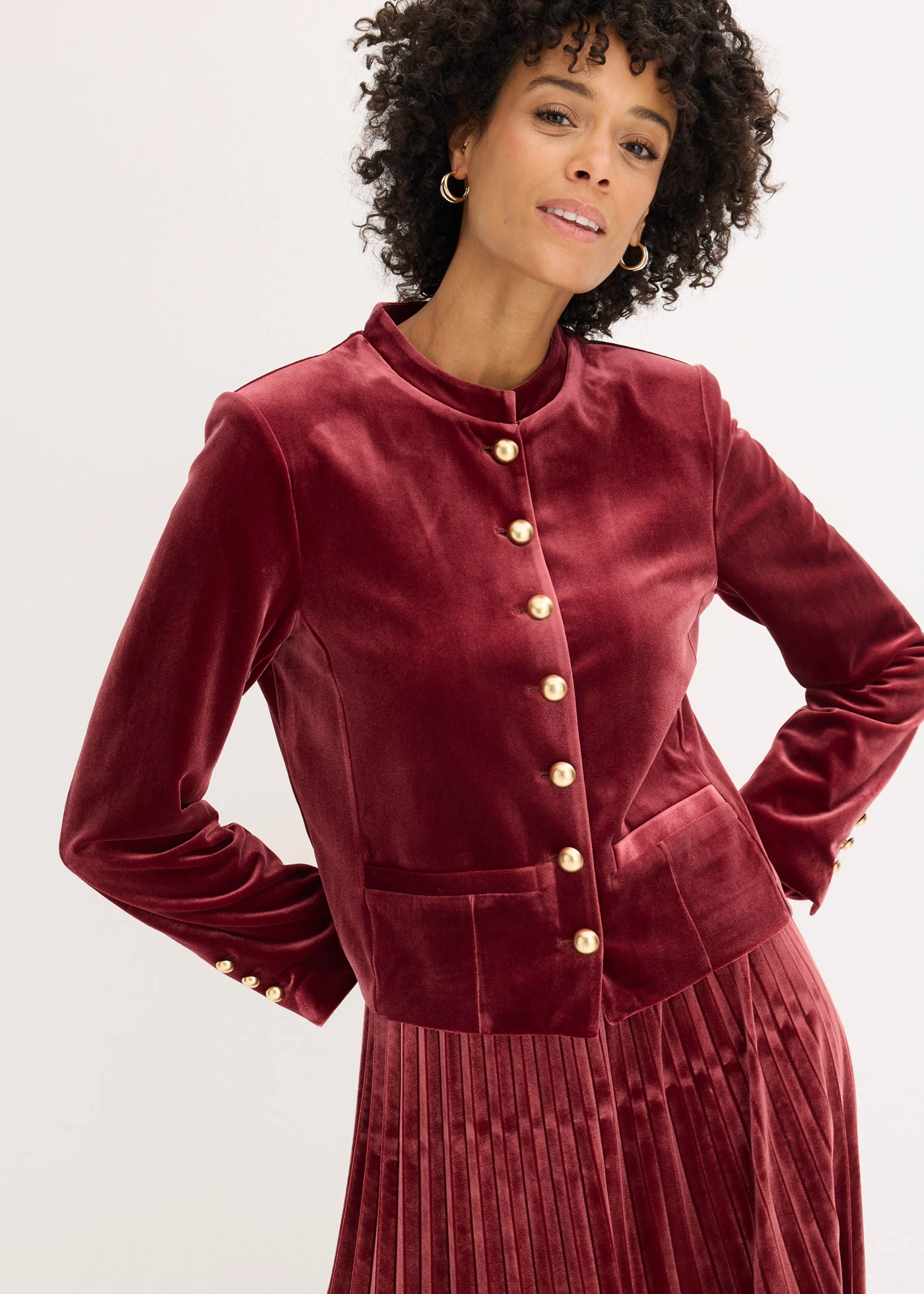 Fluwelen jas • robijnrood • bonprix online shop