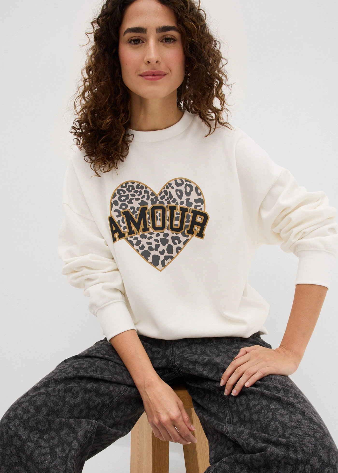 Sweat oversize en coton mélangé • écru imprimé • Boutique bonprix