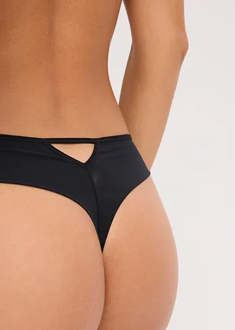 String avec dos sans coutures • noir • Boutique bonprix