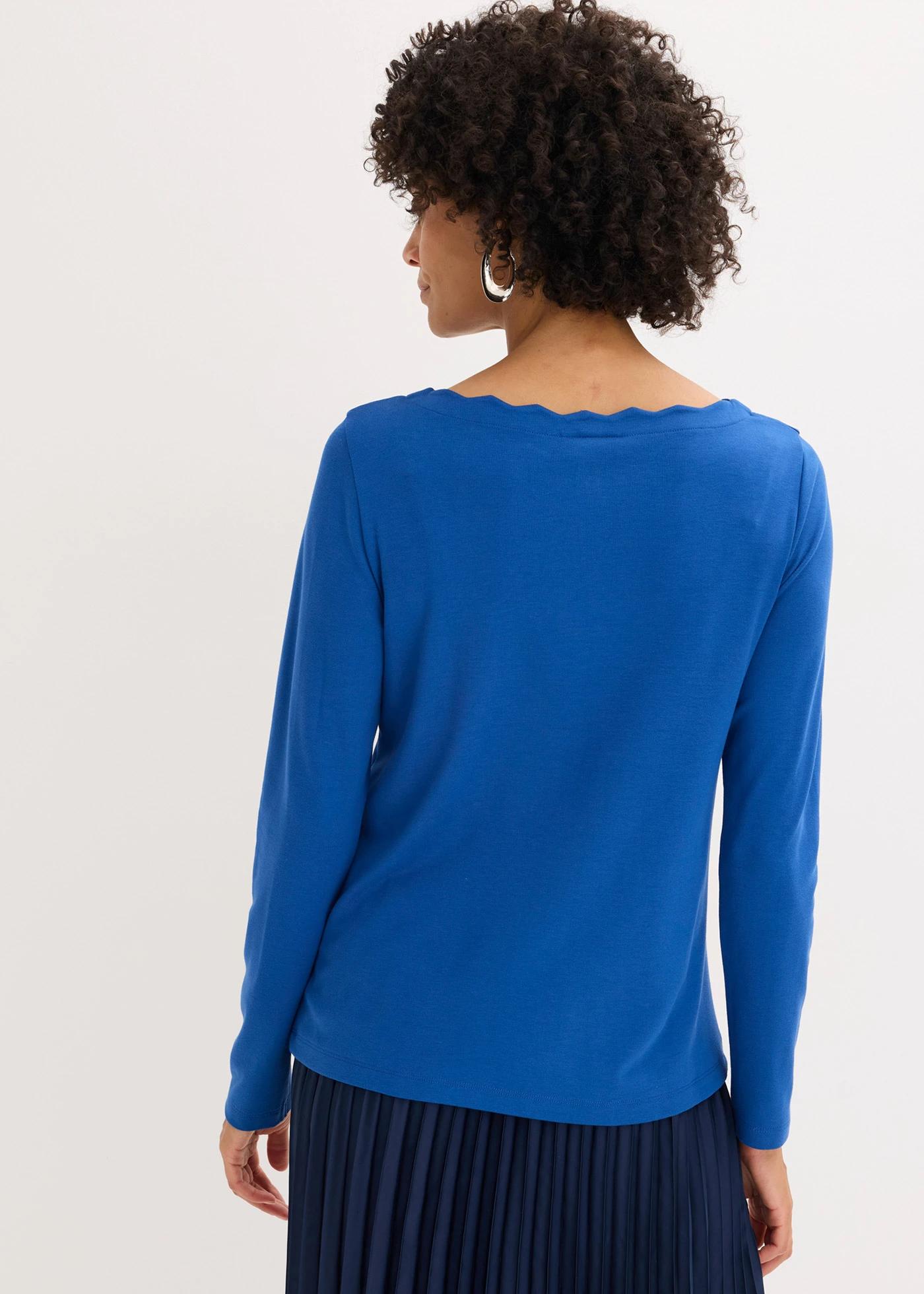 Póló hullámos szegéllyel, Punto di Roma anyagból • enciánkék • bonprix áruház