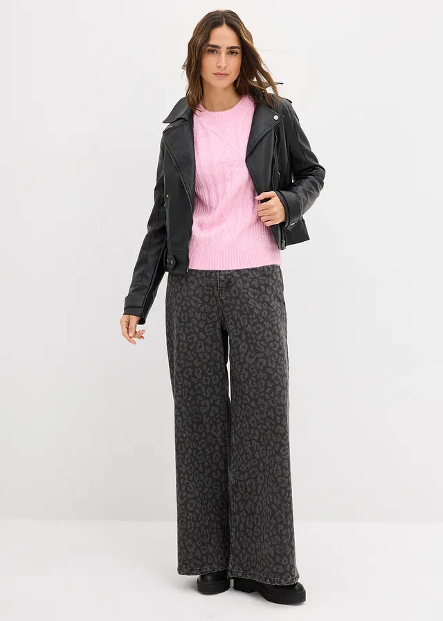 Pull en grosse maille à motif torsadé rose