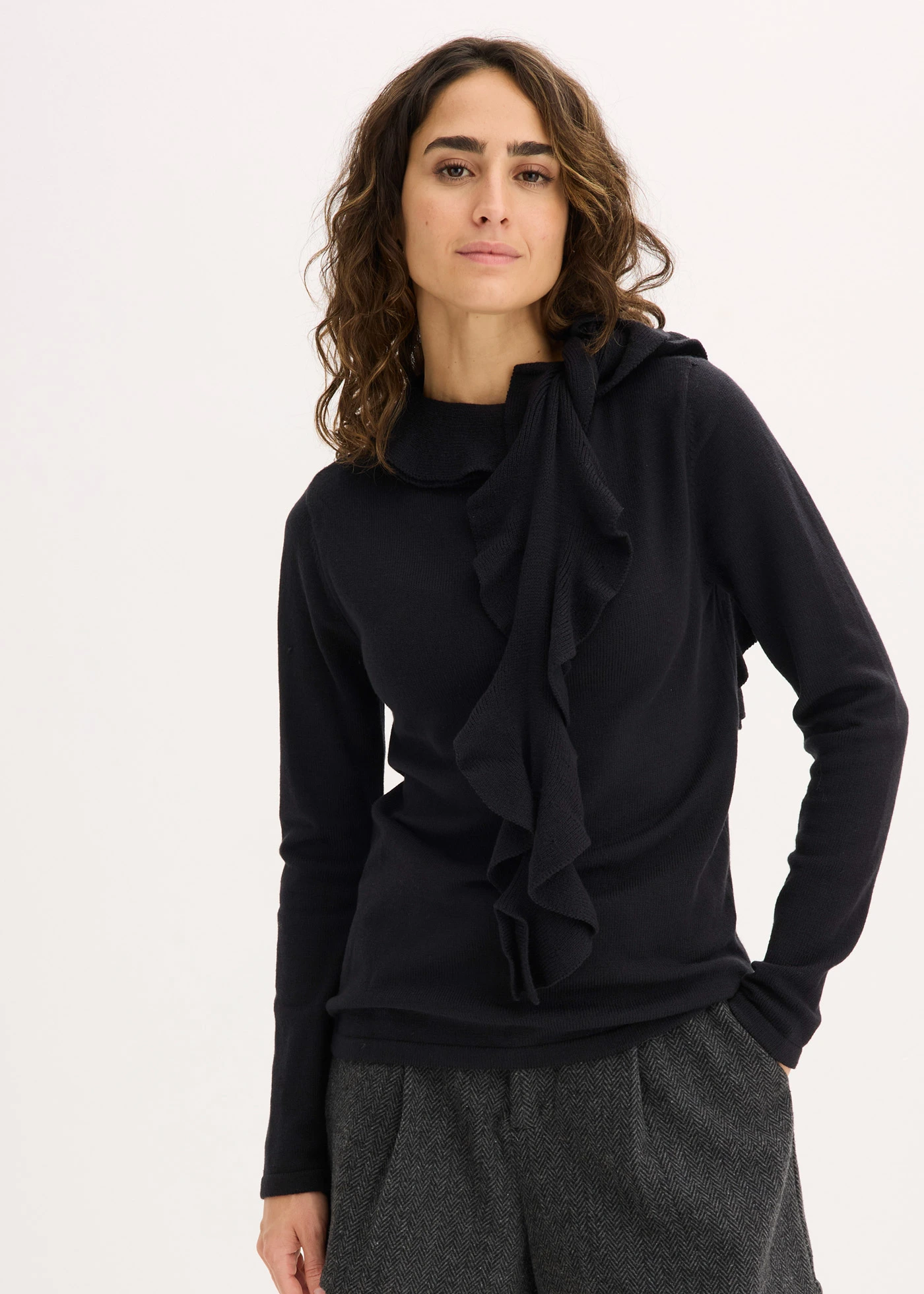 Fijngebreide trui in een soepele viscosemix • zwart • bonprix online shop