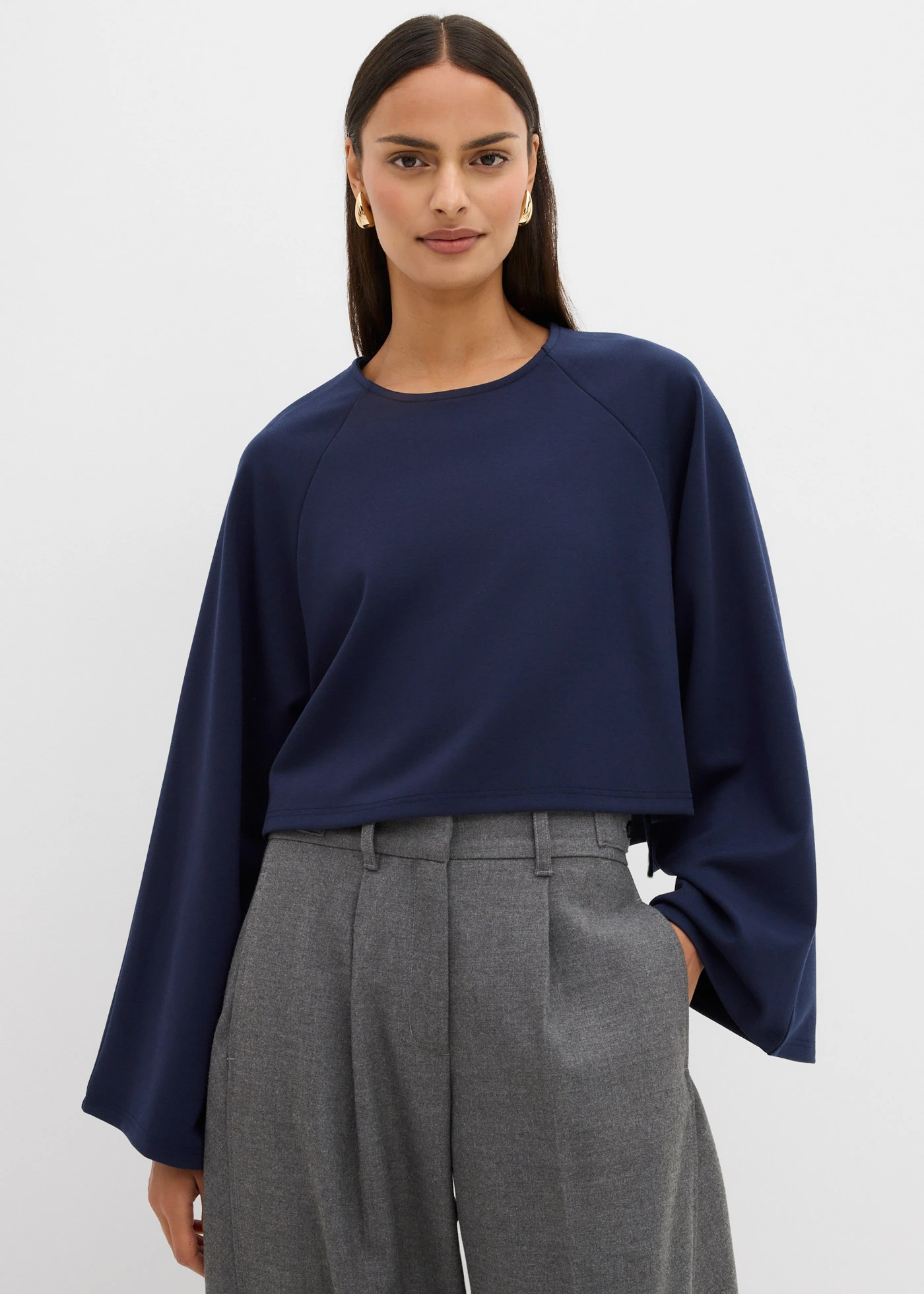 Cape à manches longues • bleu foncé • Boutique bonprix