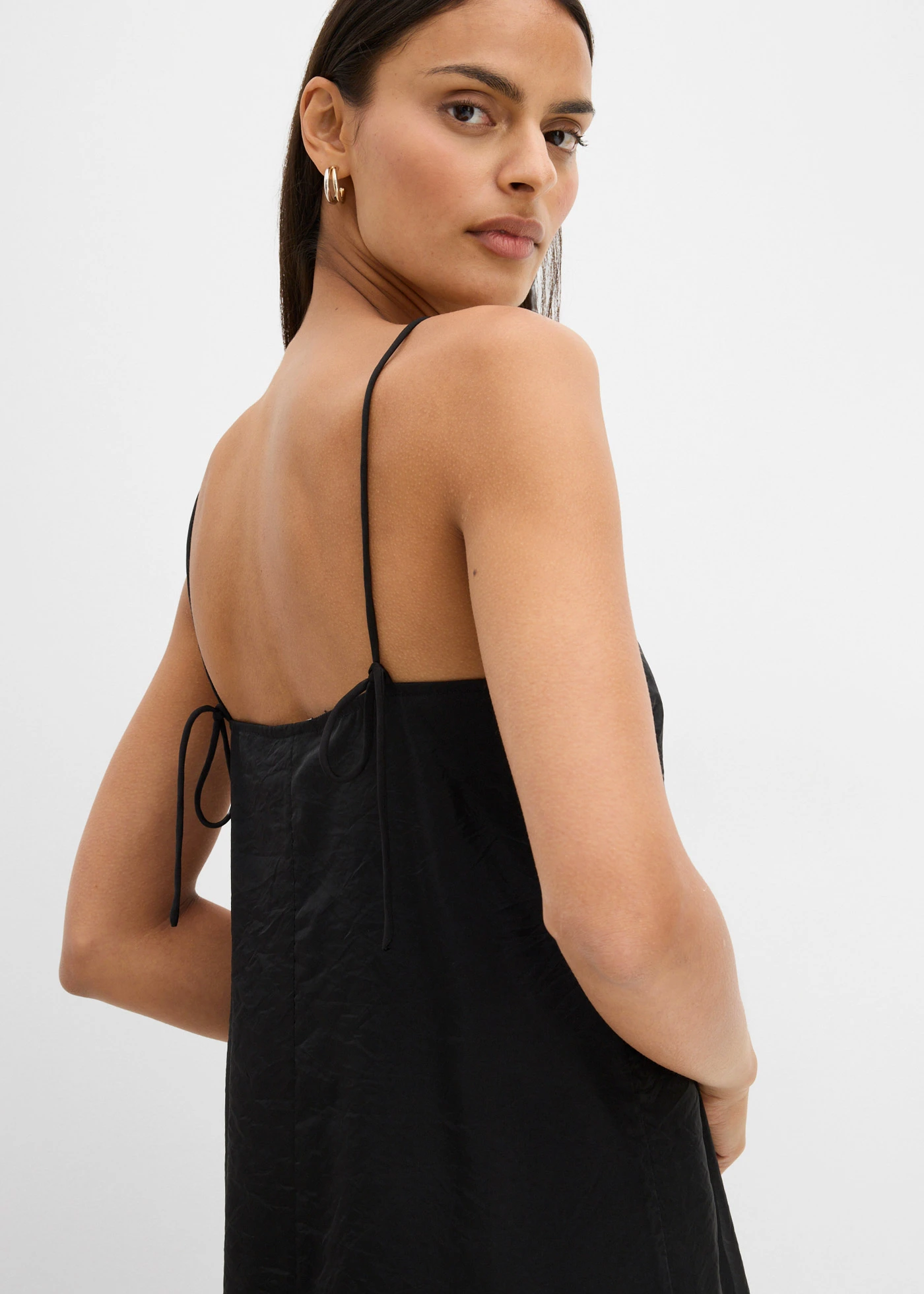 Rochie cu bretele subțiri • negru • magazin bonprix