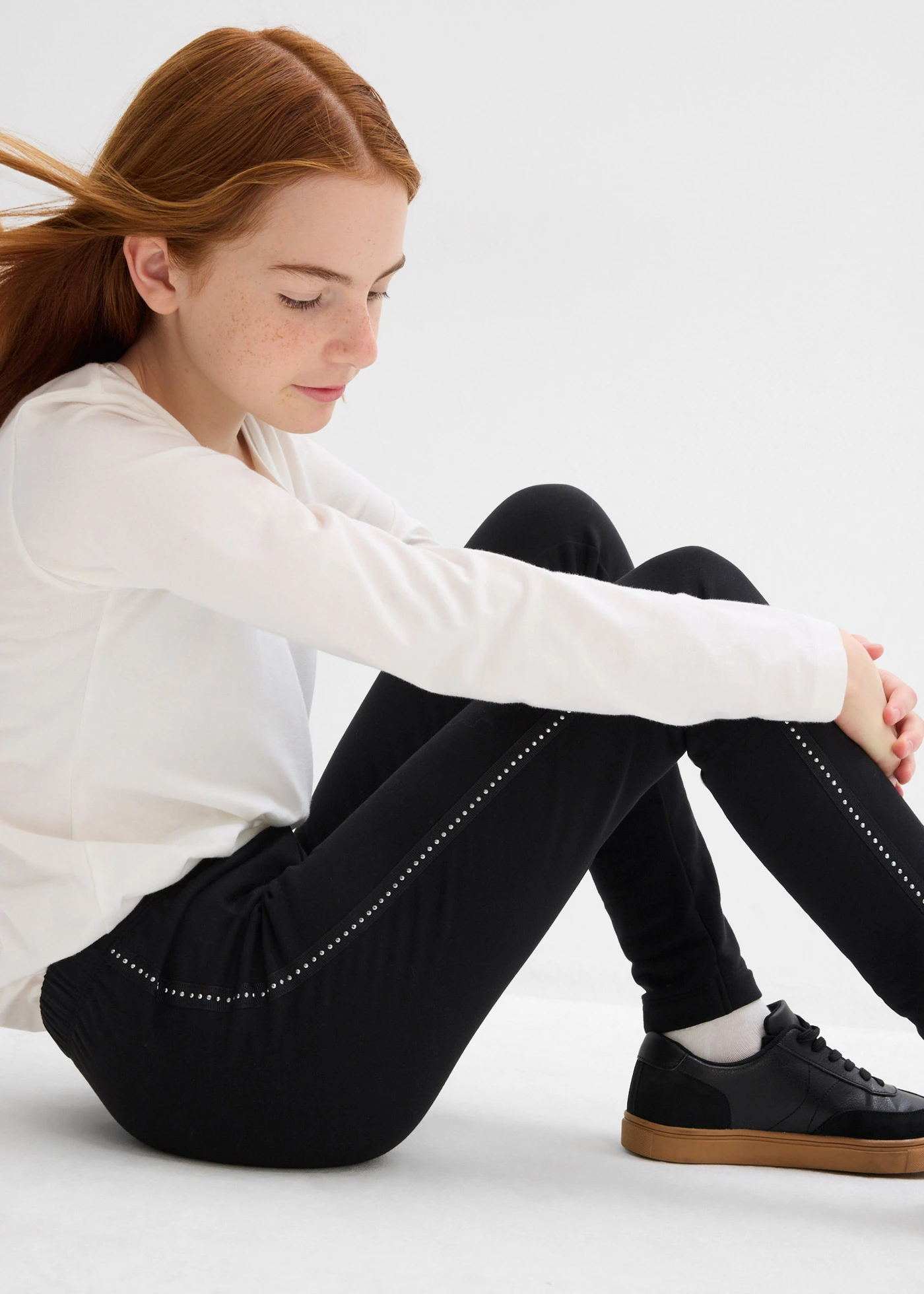 Termo legíny s nýtky • černá • bonprix obchod