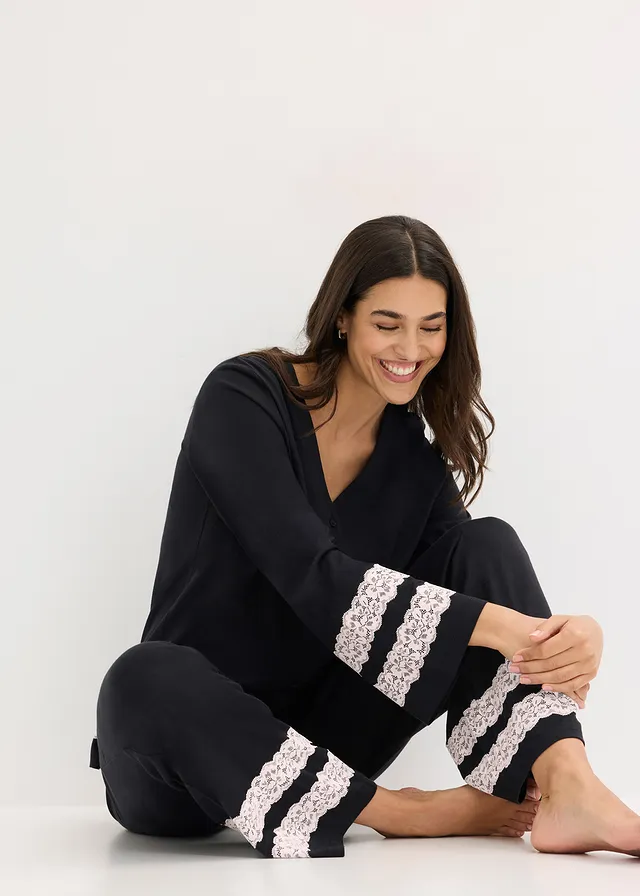 Pyjama van een softe viscose-mix • zwart/wolwit • product-page.page-title-suffix