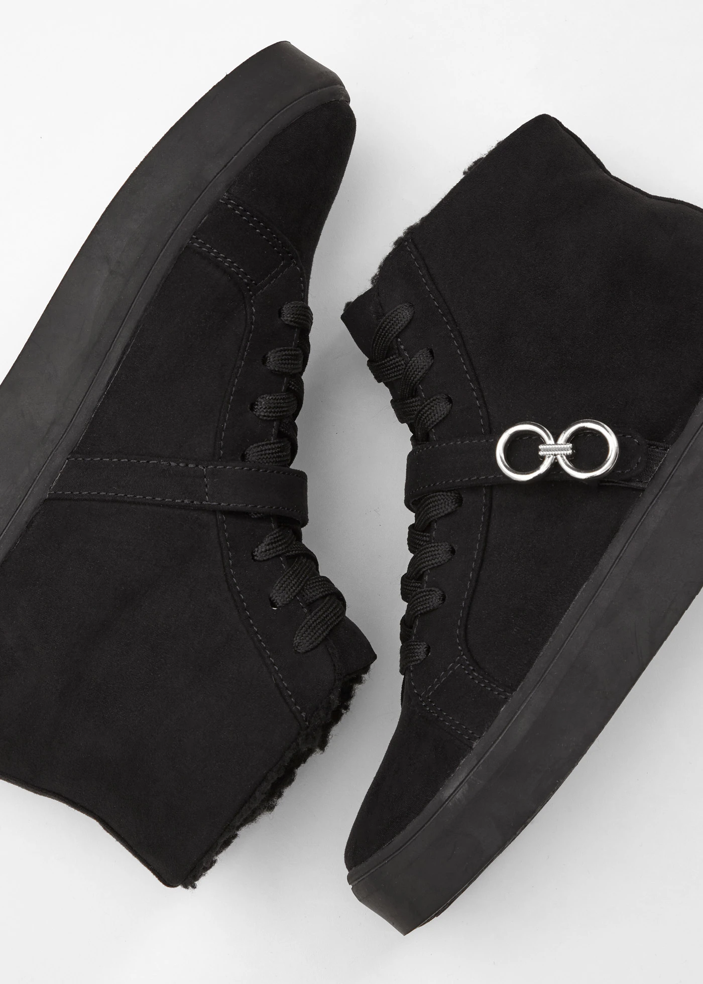 Šněrovací kotníková obuv • černá • bonprix obchod