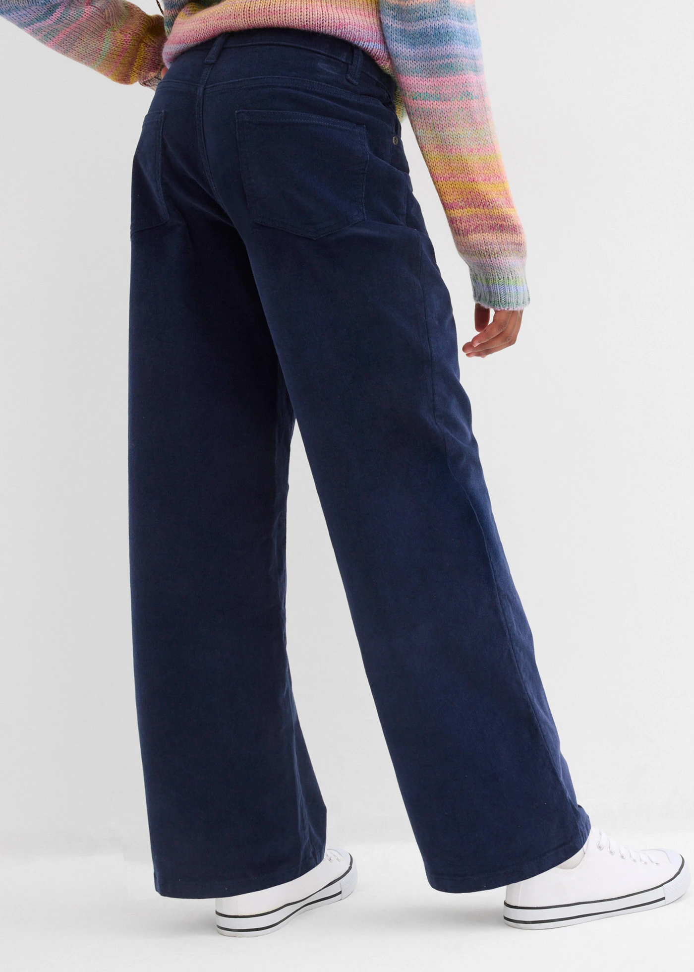 Pantalon en velours côtelé doux • bleu foncé • Boutique bonprix
