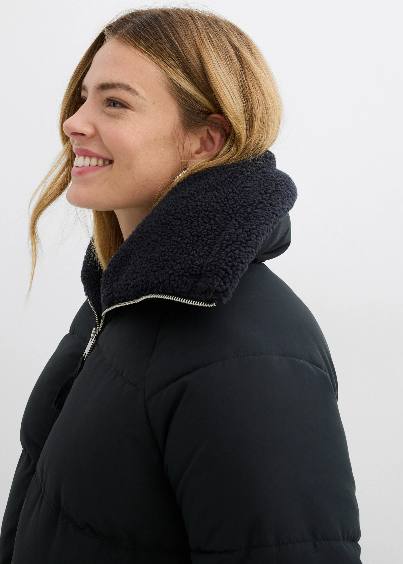 Gewatteerde jas met teddykraag • zwart • bonprix online shop