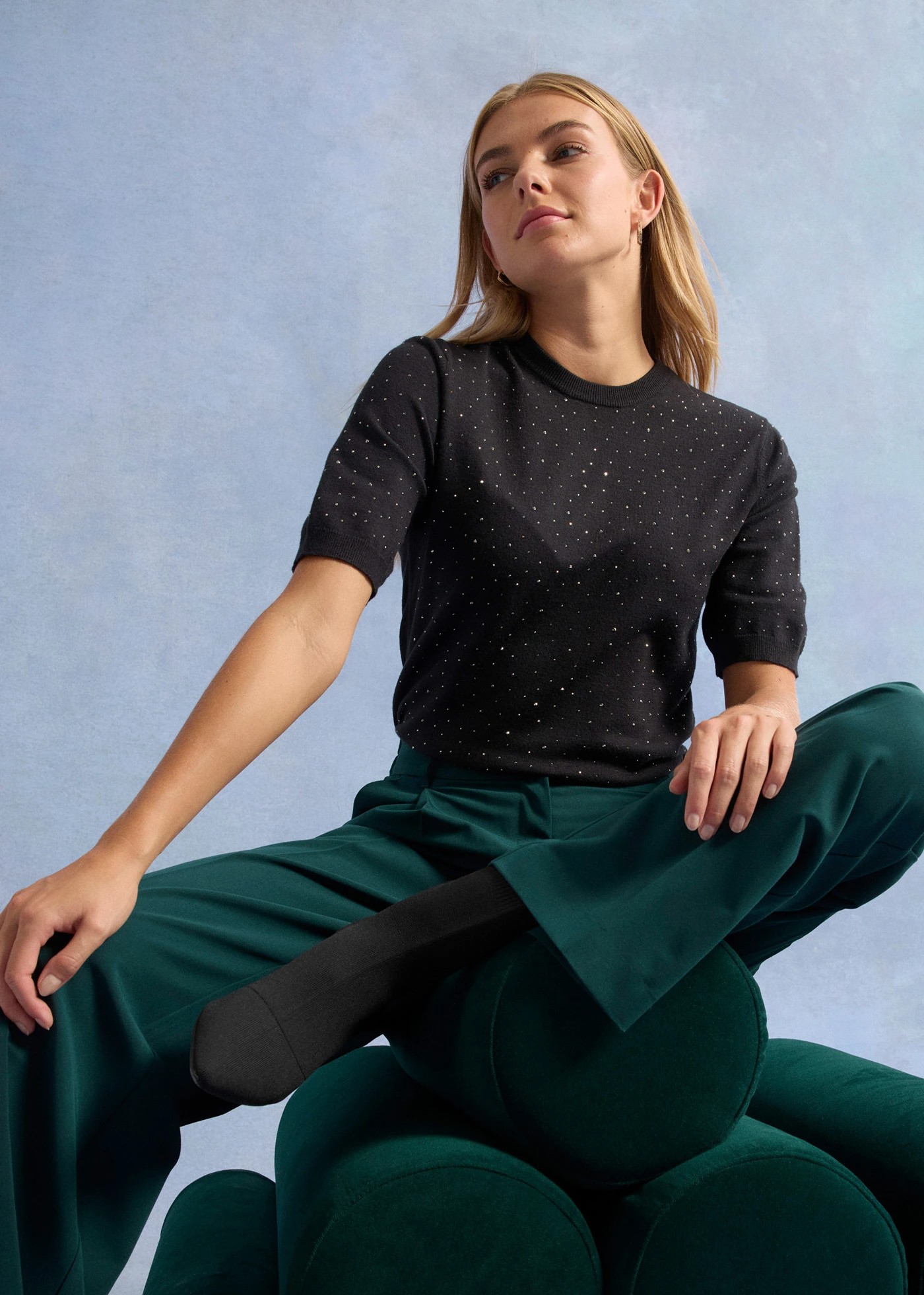 Sweter z połyskującymi kamieniami, rękawy 1/2 • czarny • sklep bonprix