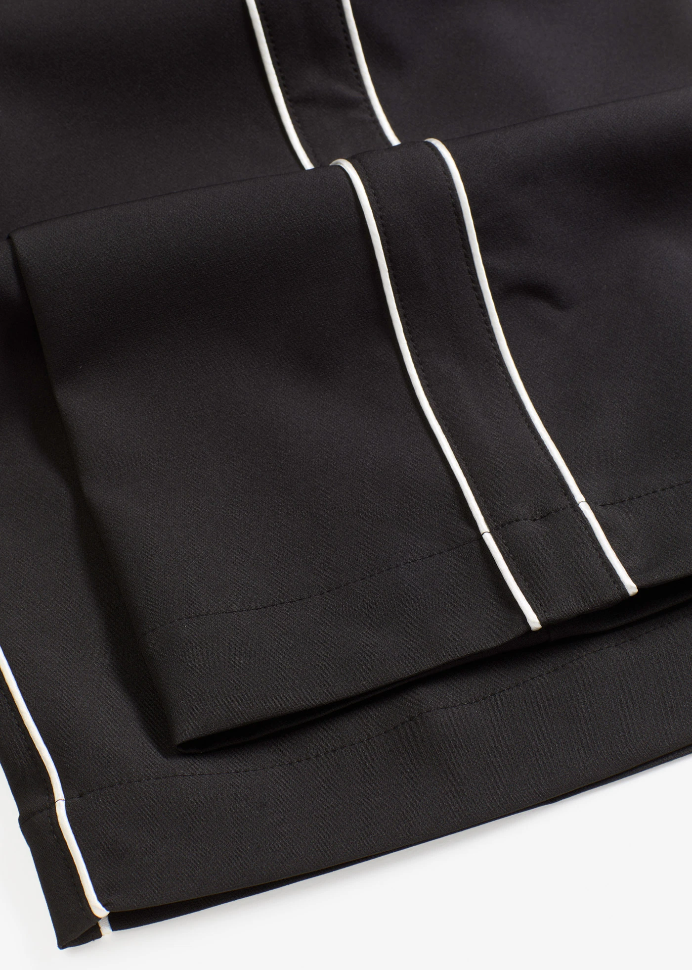 Pantaloni Palazzo cu dungi ornamentale • negru • magazin bonprix