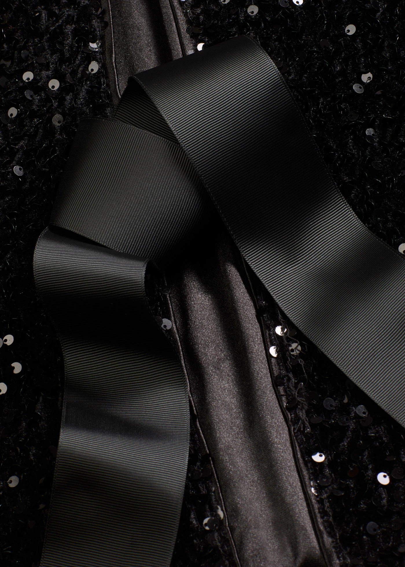 Veste courte à sequins • noir • Boutique bonprix