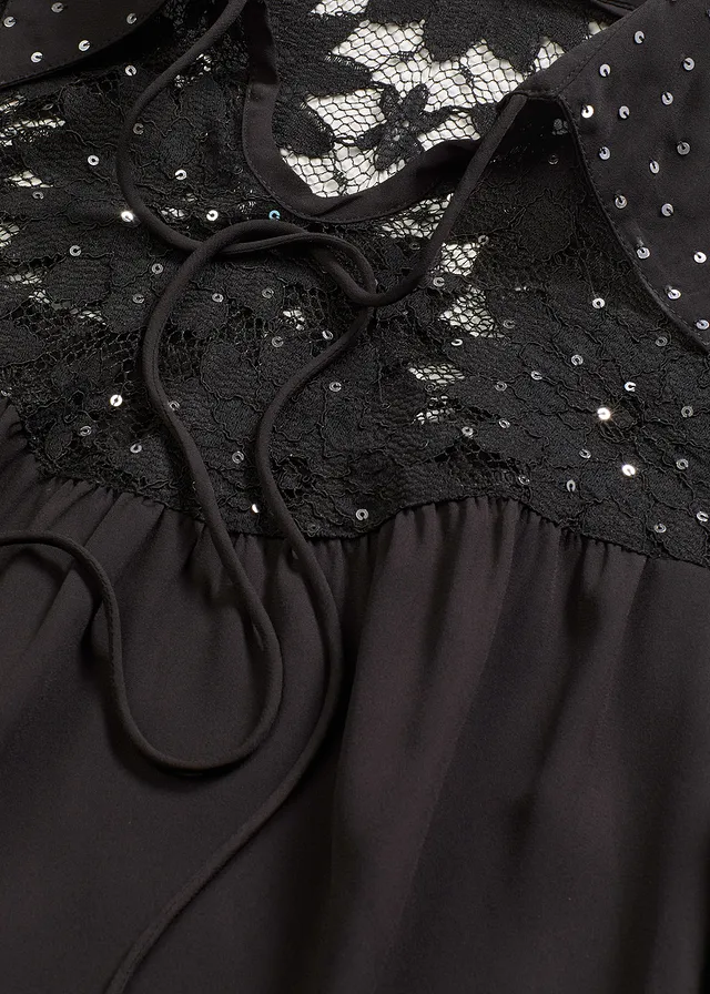 Blouse met kant • zwart • product-page.page-title-suffix