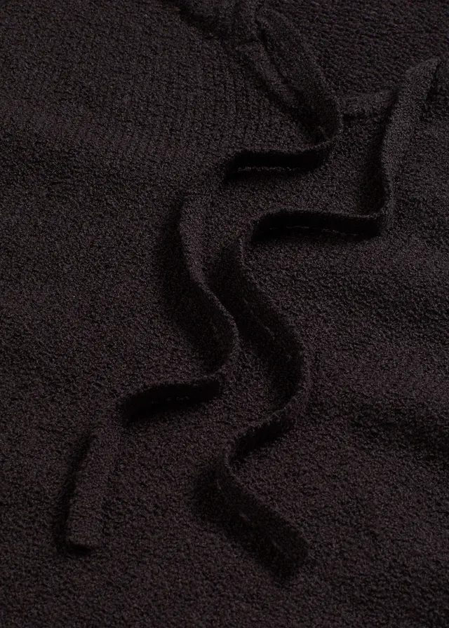 Pull en grosse maille avec lien à nouer • noir • product-page.page-title-suffix