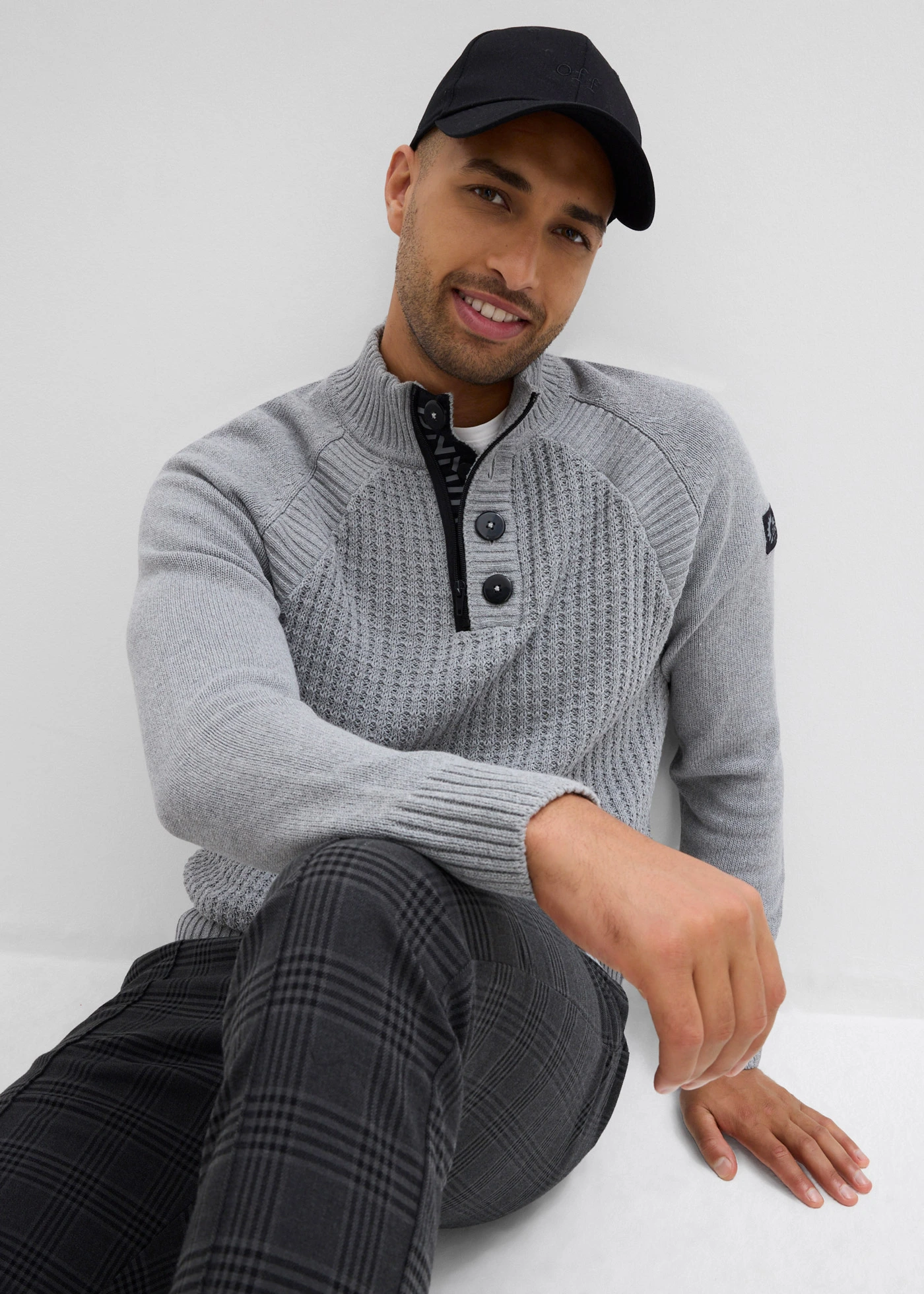 Pulover texturat cu guler înalt cu bumbac reciclat • gri melanj • magazin bonprix