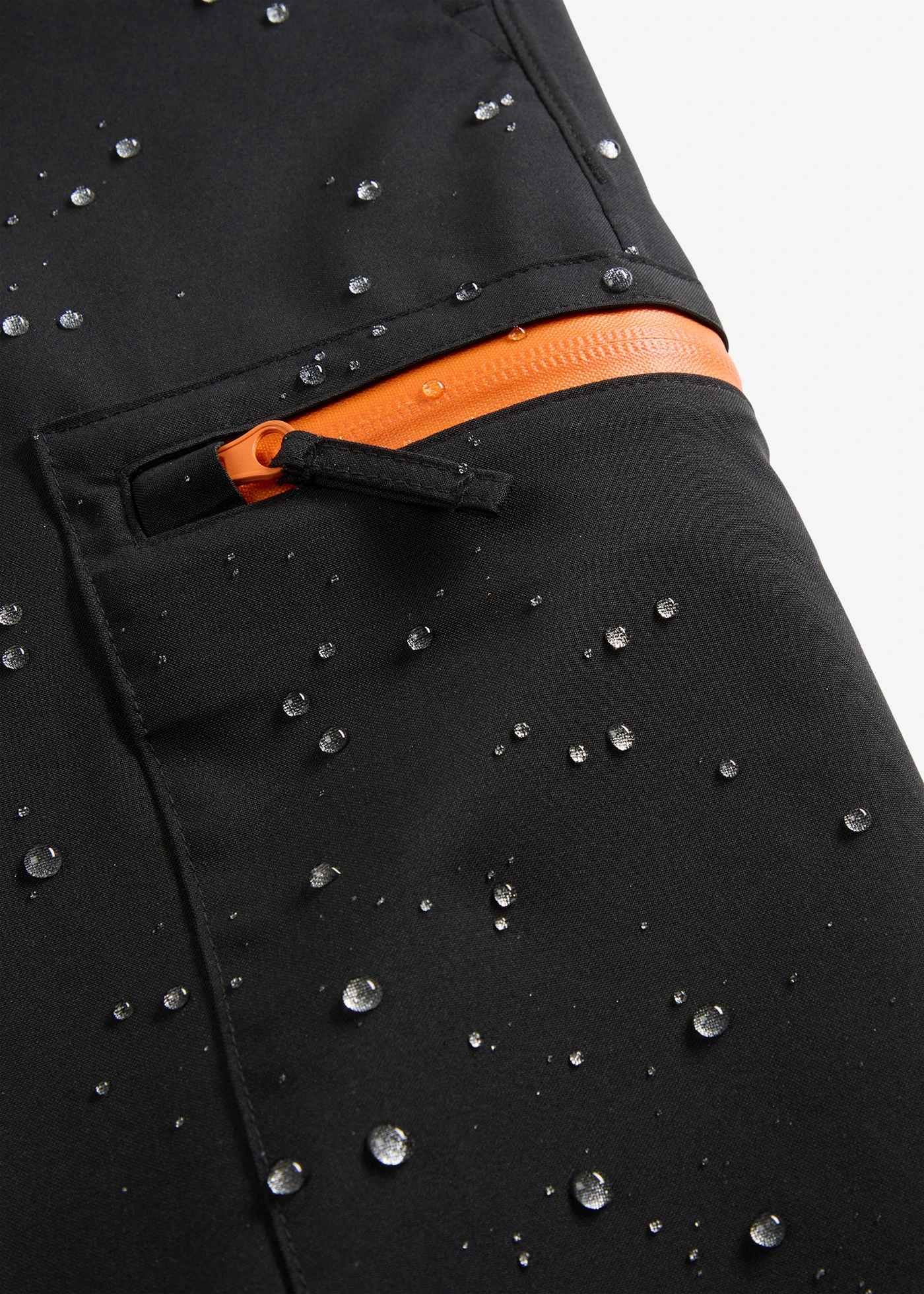 Pantalon cargo imperméable et chaud, coupe ample • noir • Boutique bonprix