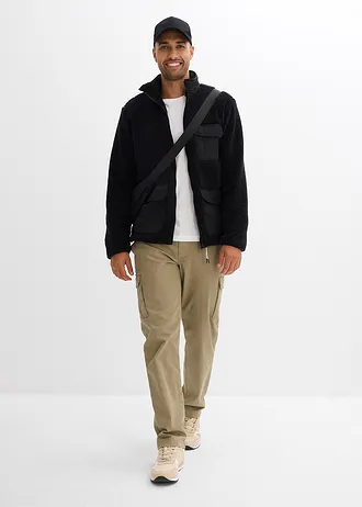 Bunda z plyšového flísu, s praktickým kapsami a sportovními detaily • černá • bonprix obchod