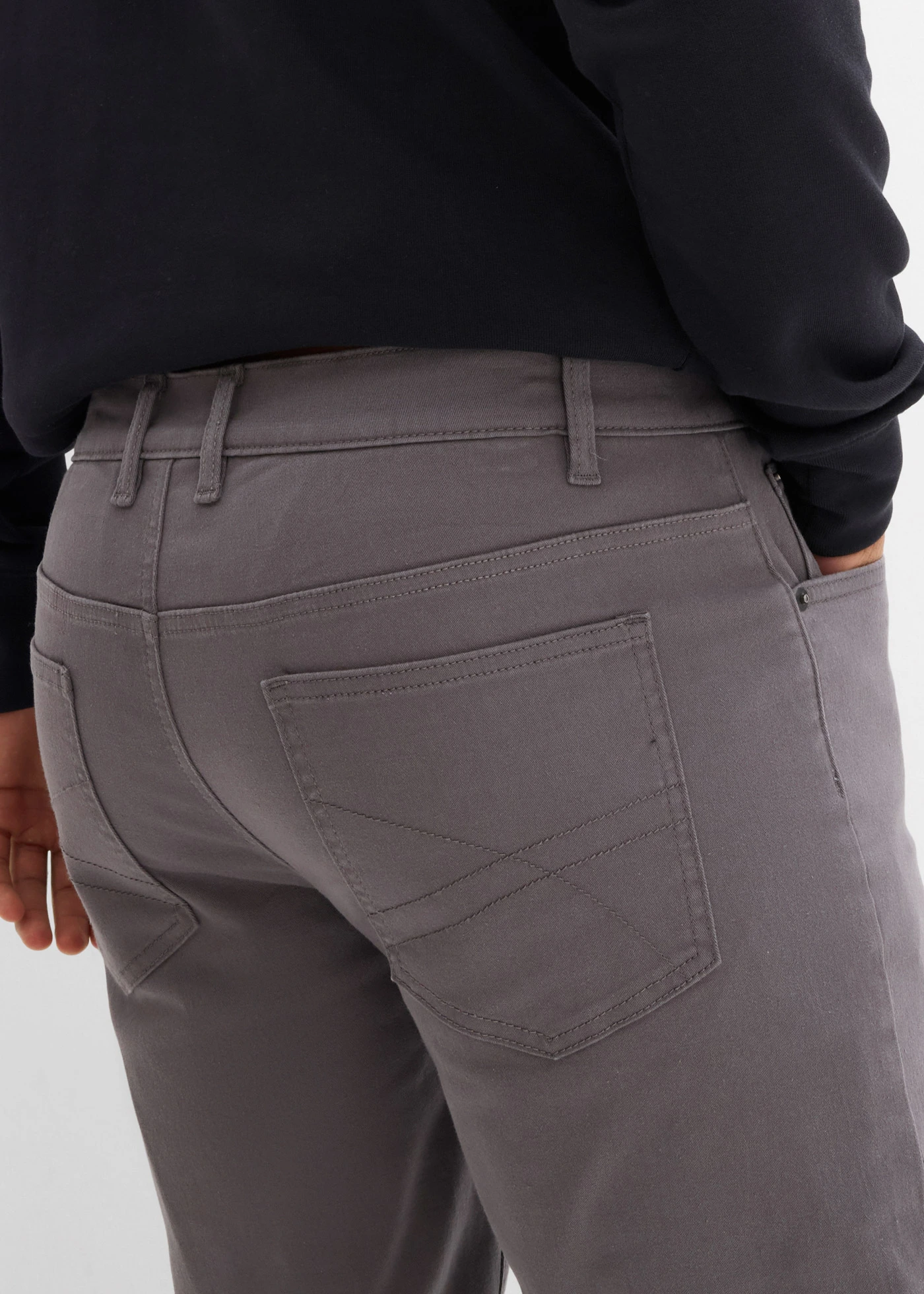 Pantaloni Regular Fit termo cu stretch, cu căptușeală moale din flanel, drepți • gri închis • magazin bonprix