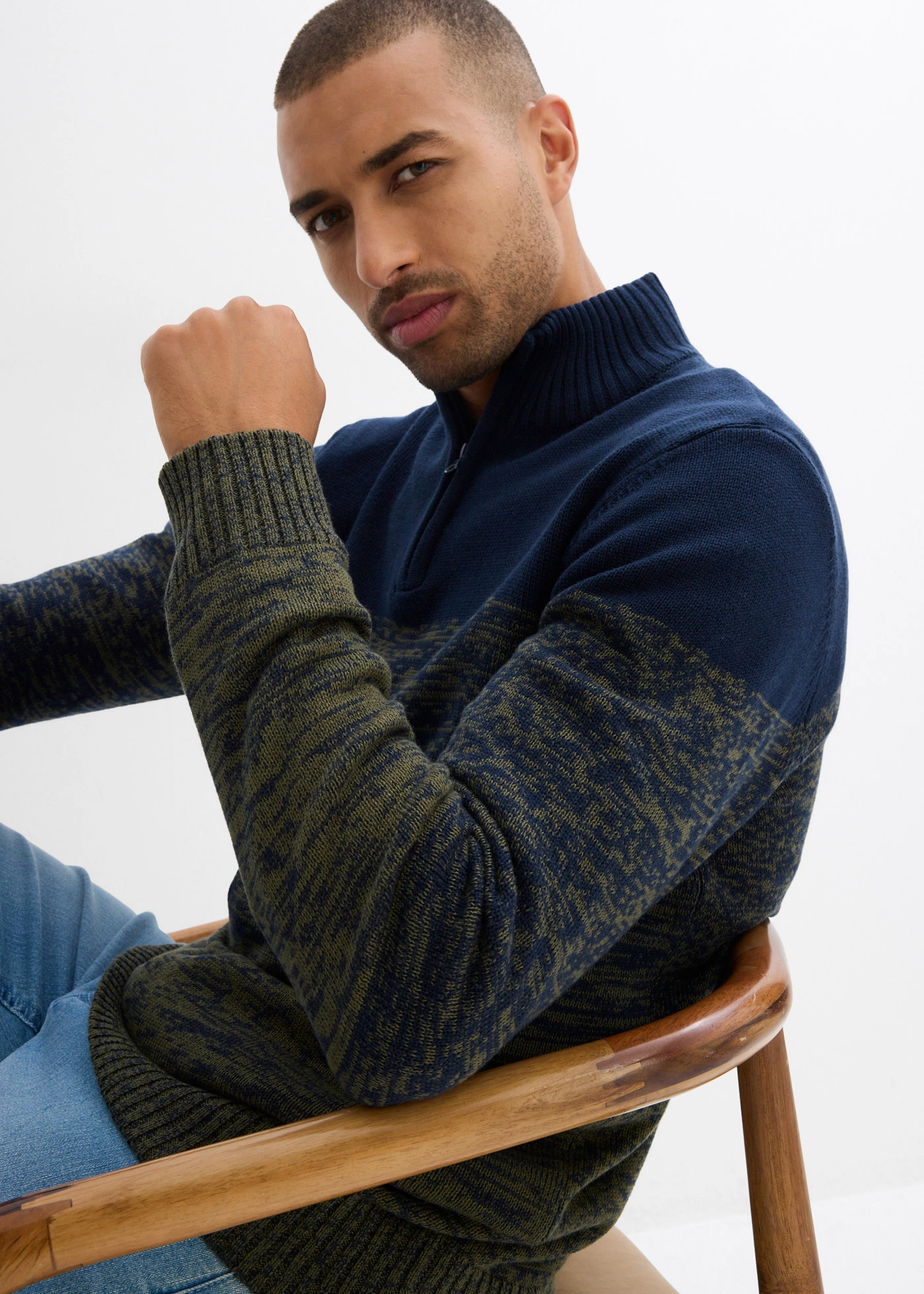 Pulover în stil troyer din amestec moale de bumbac • bleumarin/oliv închis melanj • magazin bonprix