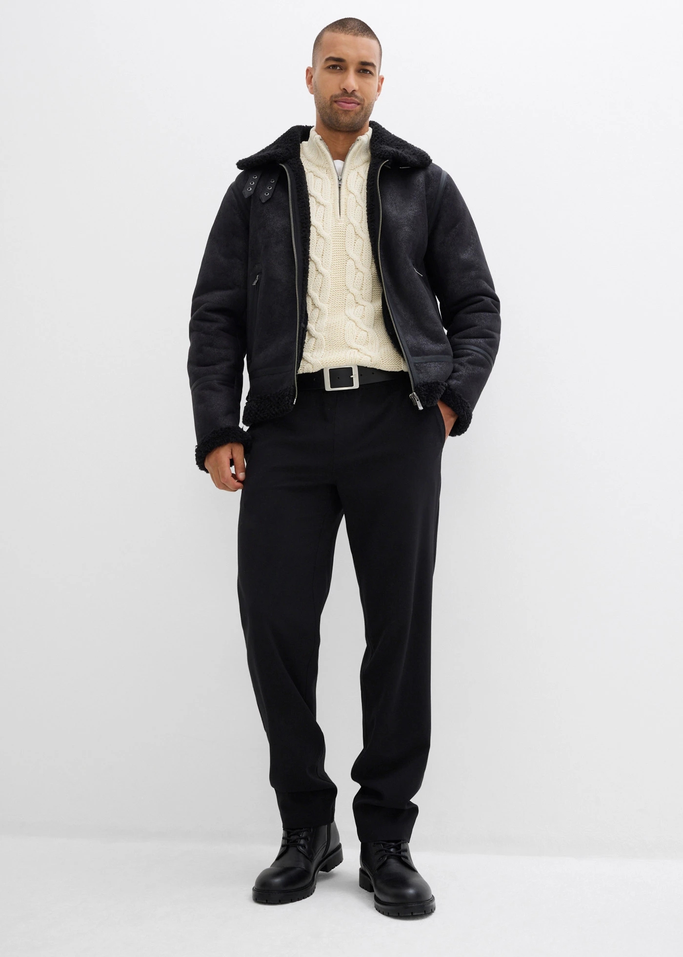 Pulover în stil troyer tricotat cu ochiuri mari, model cu torsade, din amestec moale cu bumbac • bej natur • magazin bonprix