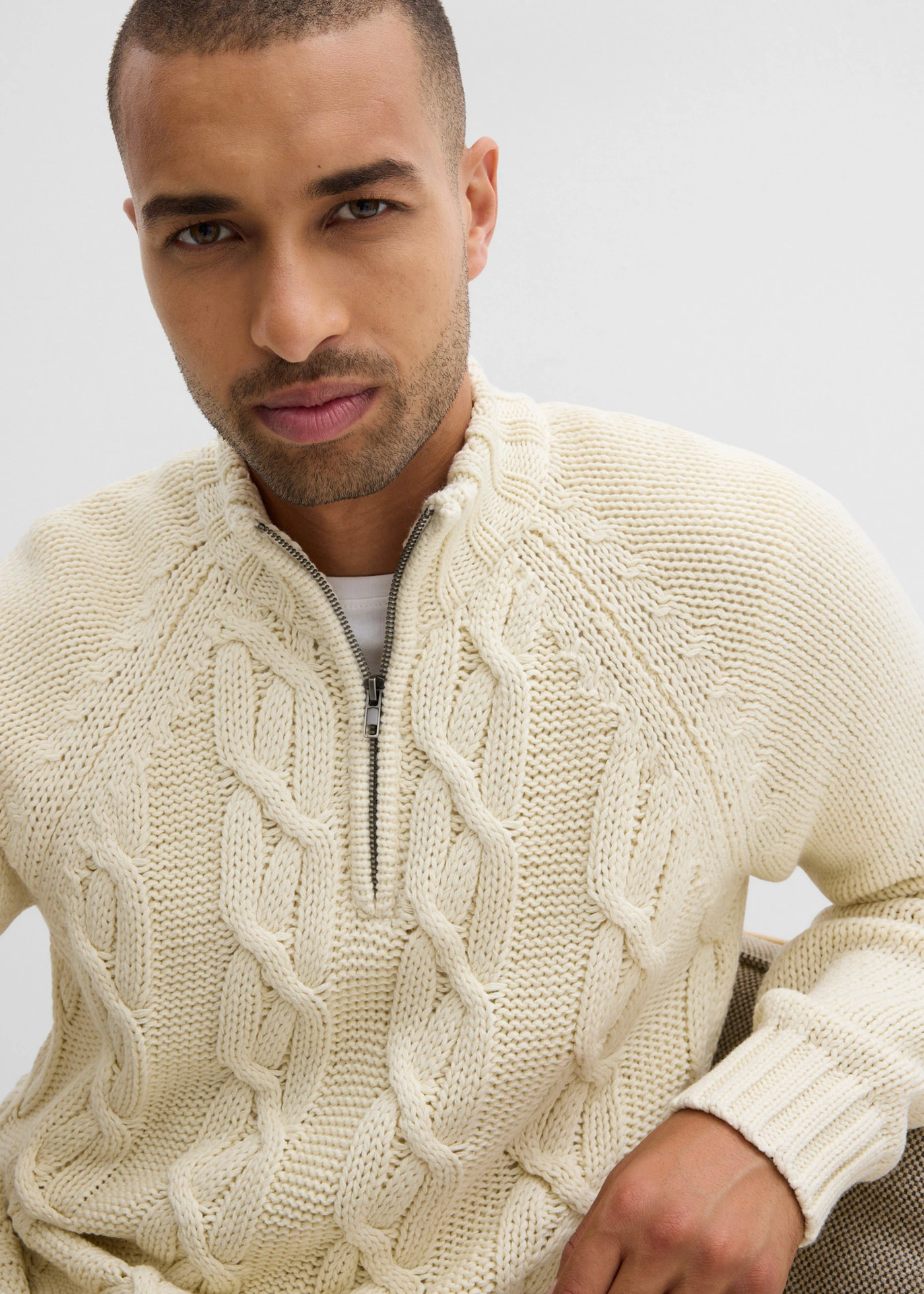 Pull camionneur doux en grosse maille à motif torsadé • naturel • Boutique bonprix