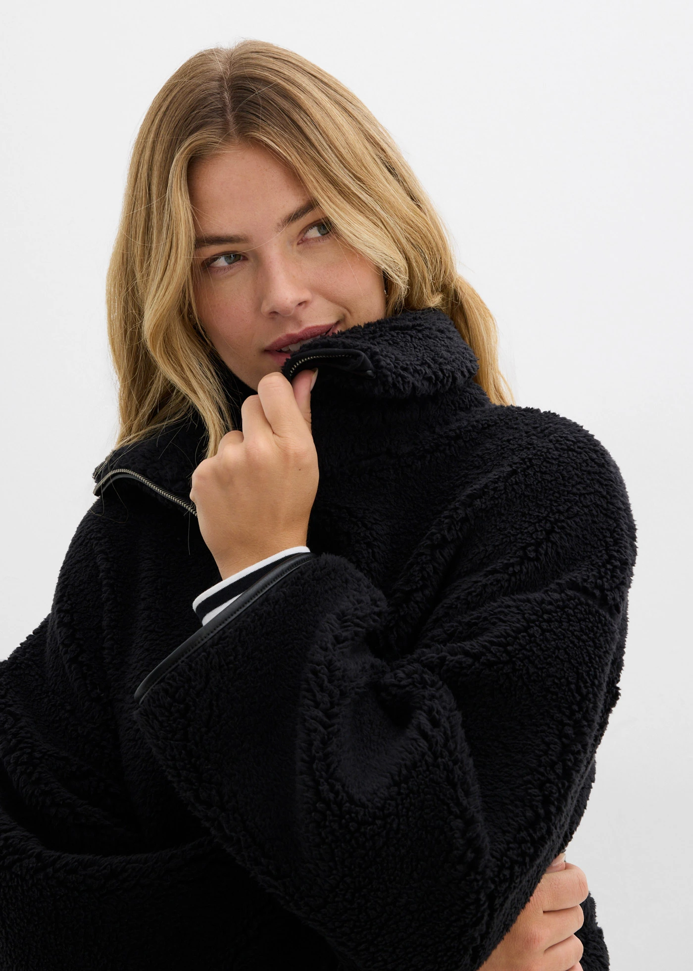 Oversize flísová bunda Teddy • čierna • obchod bonprix