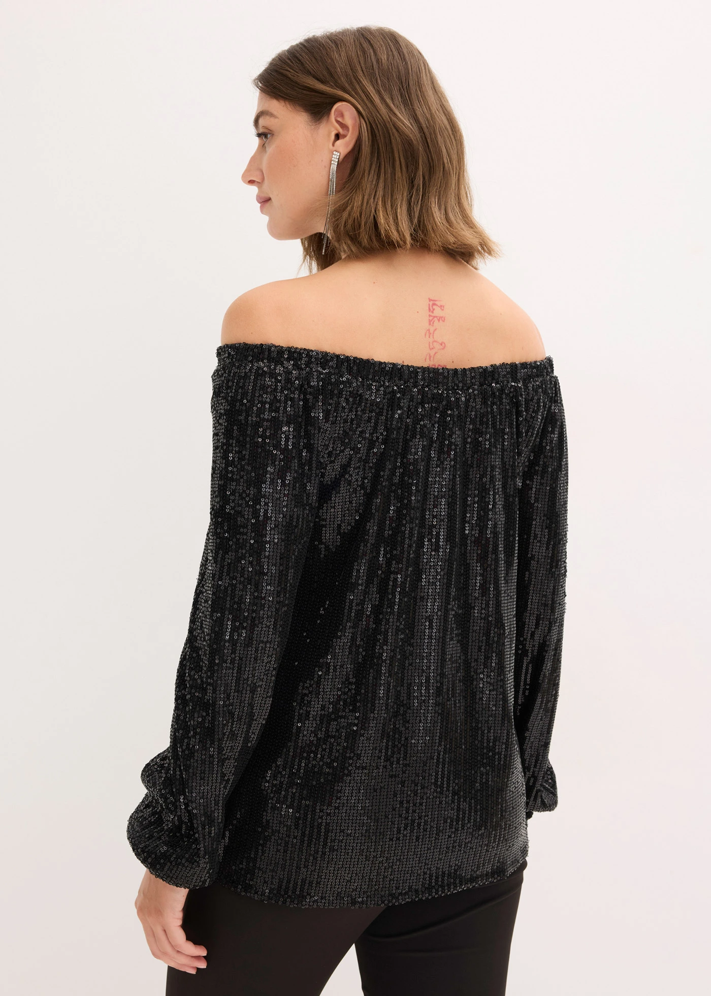 T-shirt oversize à sequins encolure Bardot • noir • Boutique bonprix