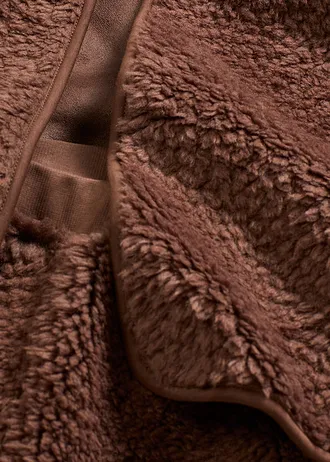 Costum de casă casual din material teddy • maro argilă • magazin bonprix