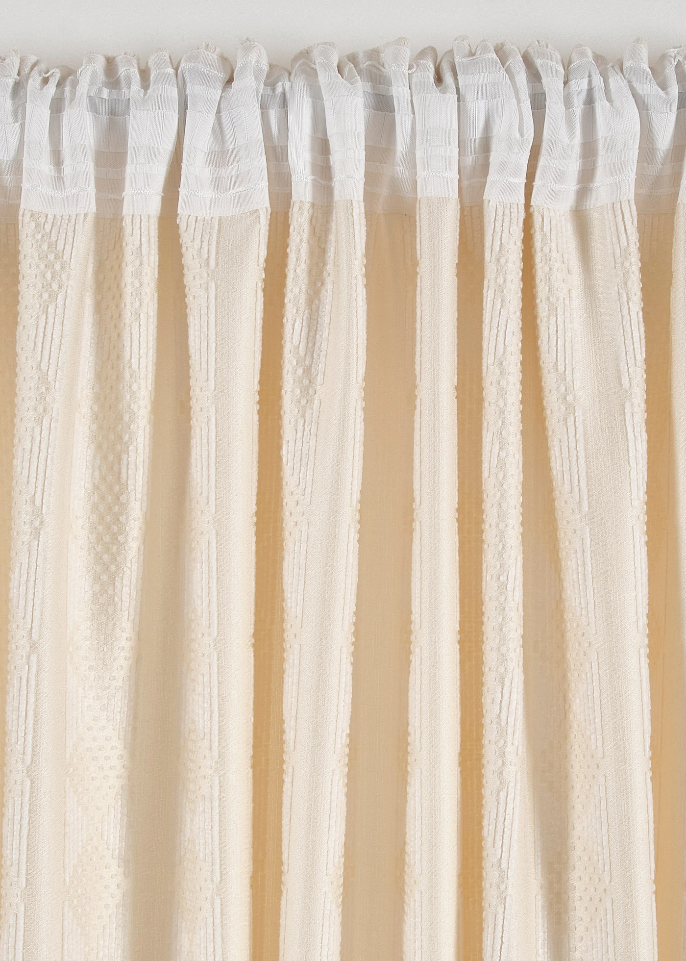 Ondoorzichtig gordijn van zacht chenille (1 stuk) • crème • bonprix online shop