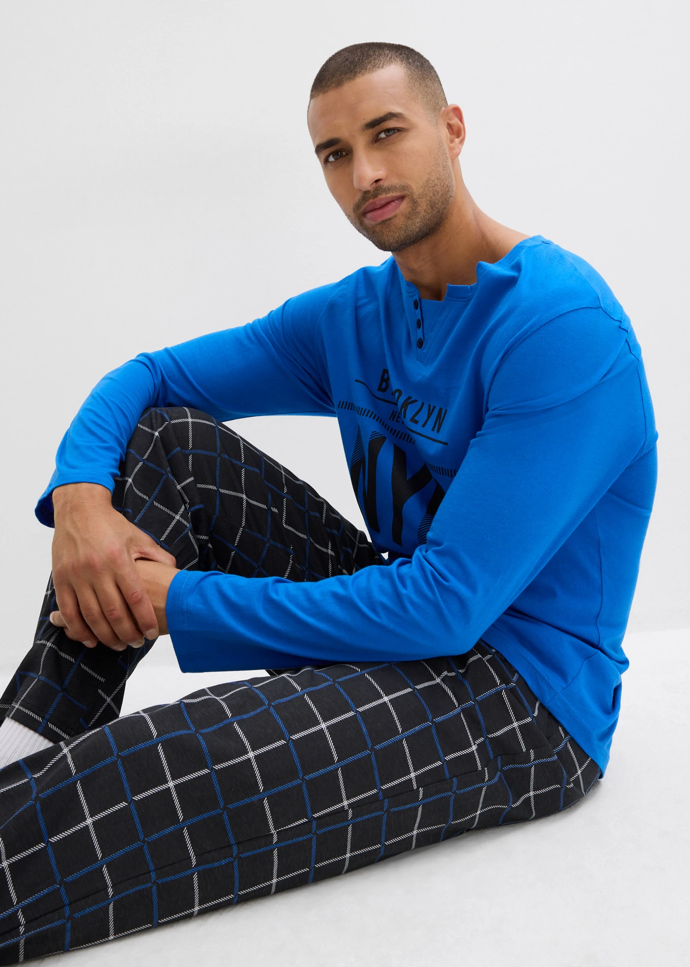 Pyžamo z čisté bavlny, s knoflíkovou lištou a dlouhými rukávy • azurově modro-černá kostka • bonprix obchod